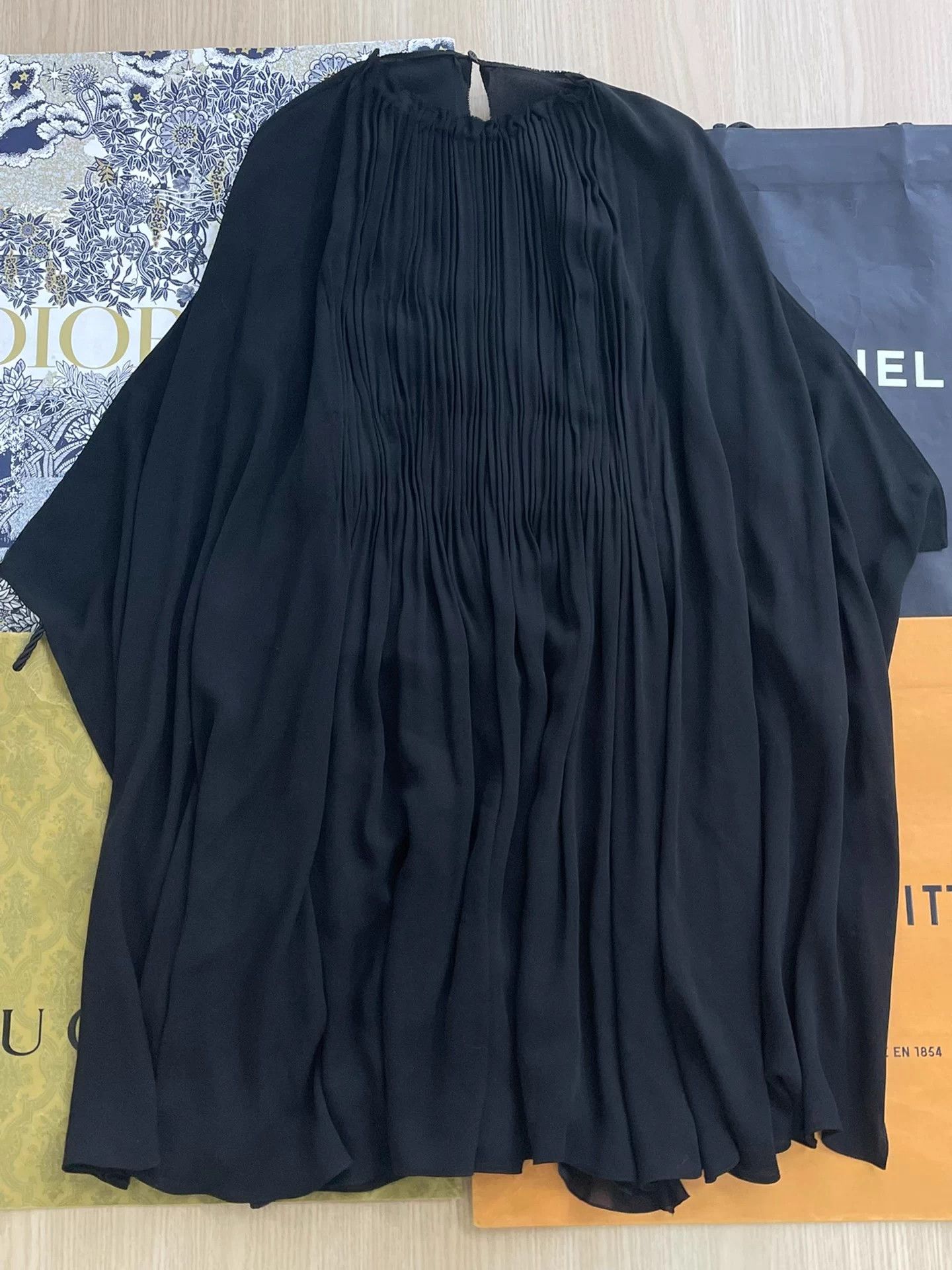 Valentino Valentino Women's Black Pleated Cape Dress Size 42 Size M / US 6-8 / IT 42-44 - 1 Thumbnail