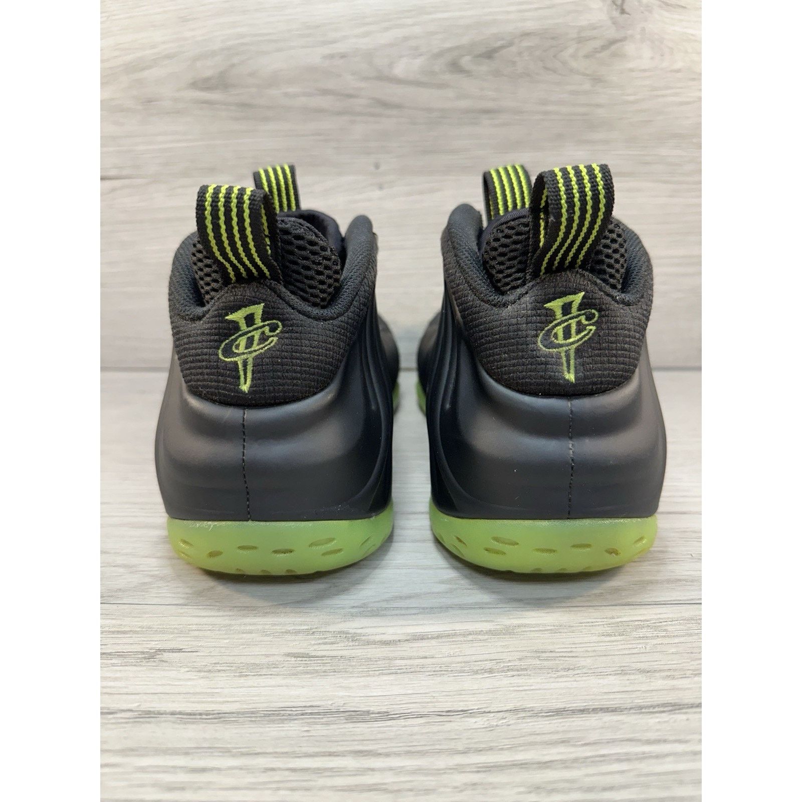 Nike Nike Air Foamposite One Black Volt - Size 10 Size US 10 / EU 43 - 5 Thumbnail