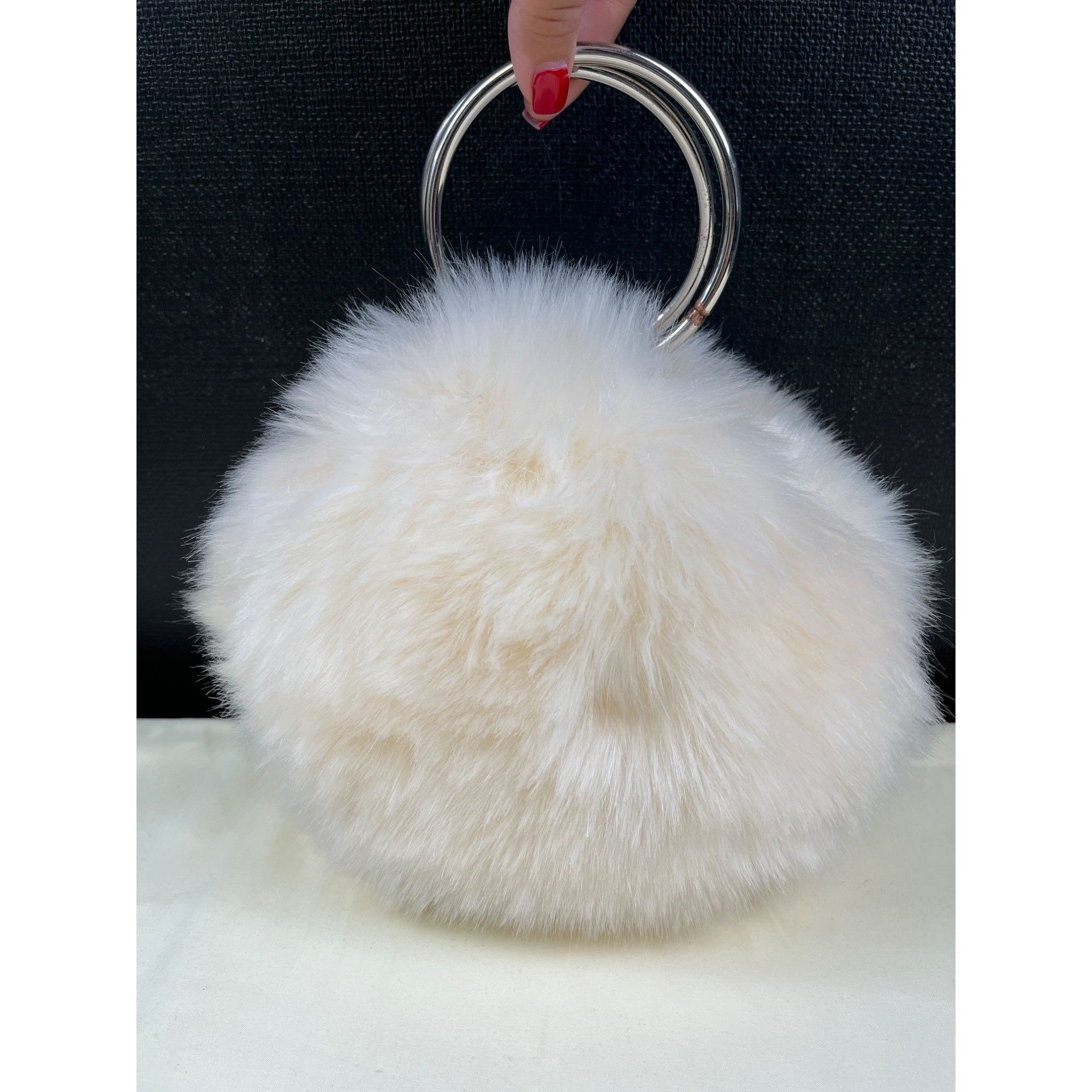Other Forever21 Women's White Fluffy Faux Fur Metal Handles Mini B Size ONE SIZE - 1 Thumbnail