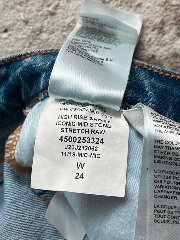 Calvin Klein Calvin Klein Sz W 24 / XS Denim Shorts Size 24" / US 00 / IT 34 - 6 Thumbnail