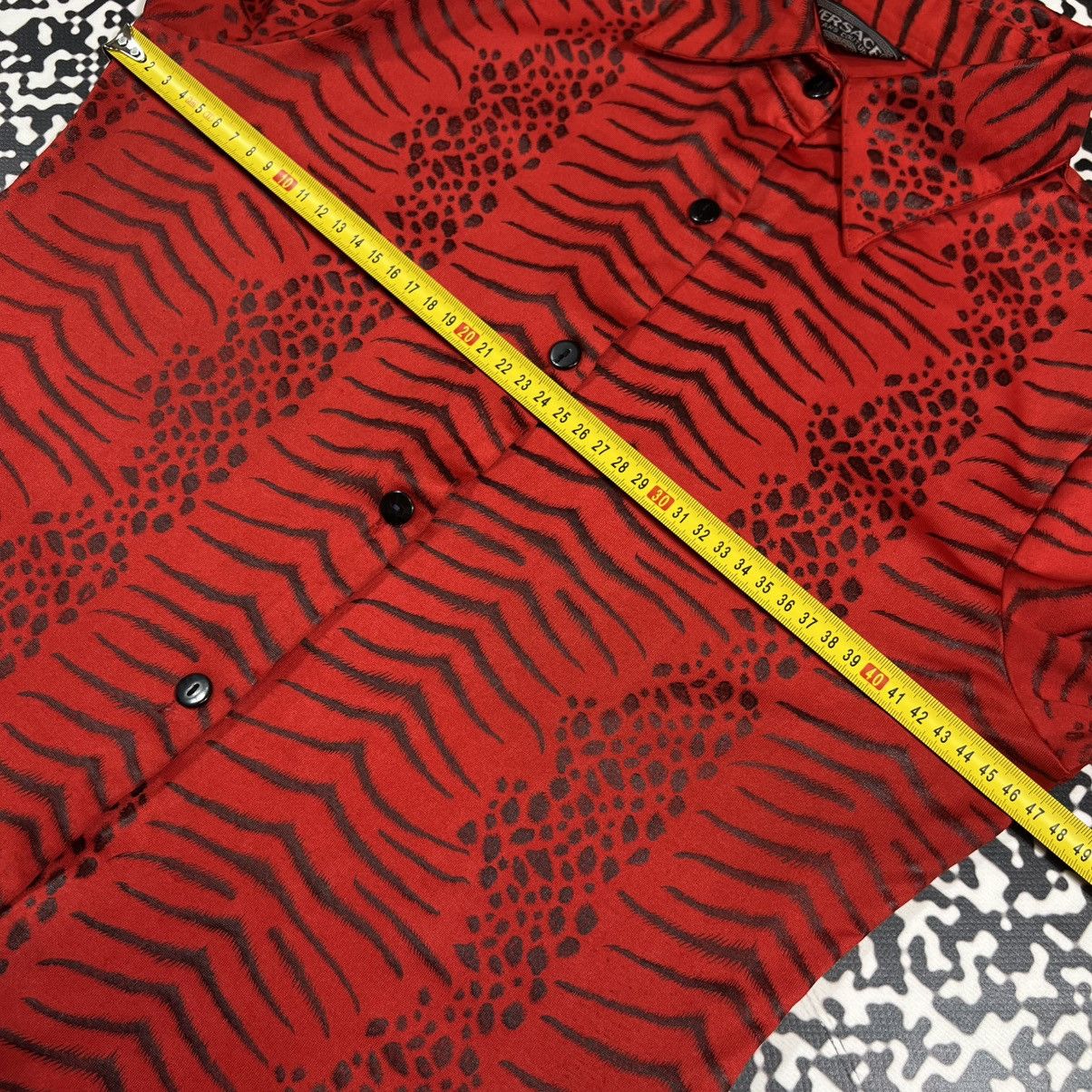 Versace Vintage 90s Versace Luxury Leopard Print Retro Style Shirt Size S / US 4 / IT 40 - 14 Thumbnail