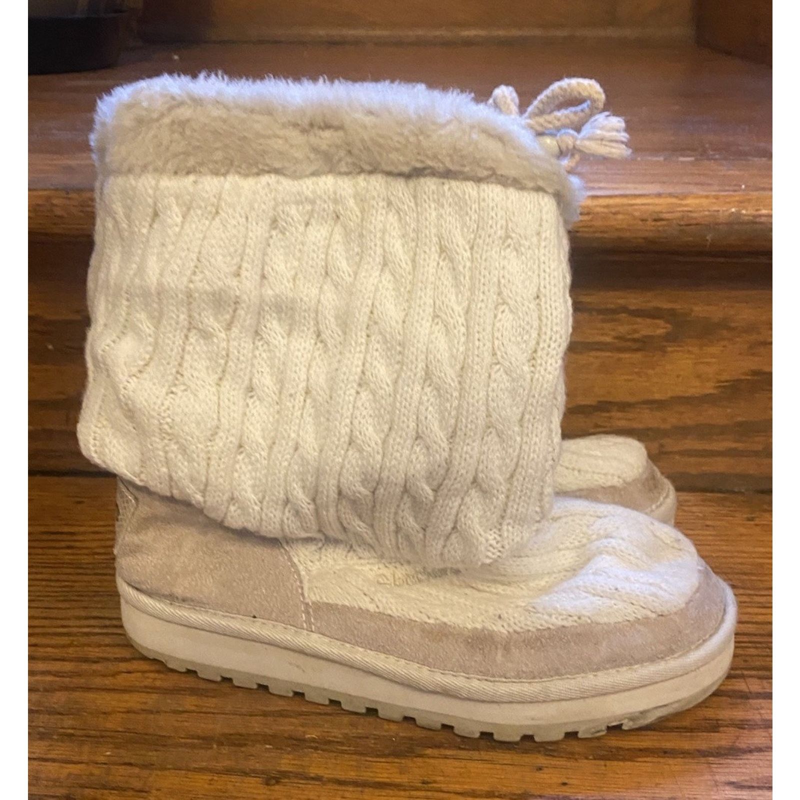 SKECHERS Skechers Sweater Slouch Boots Women’s 7 White Suede Leather Size US 7 / IT 37 - 1 Thumbnail