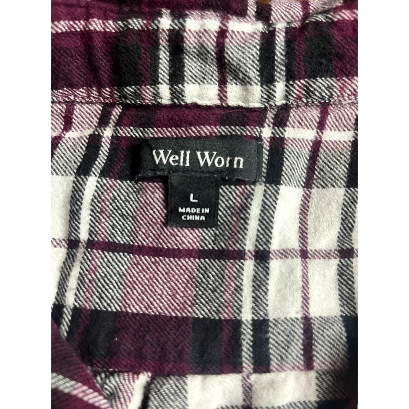 Vintage Well Worn Shirt Women's L Plaid Flannel Button-Up Maroon White Black Red Casual Modern 90s? Size L / US 10 / IT 46 - 7 Thumbnail