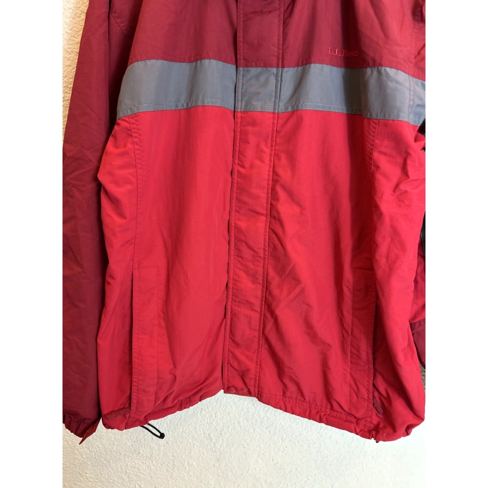 Vintage VINTAGE LL Bean Men’s Size Large Red Full Zip Jacket Hood 90s Outdoor USA Mens Size L Blue Embroidered Logo Zipper Jacket Size US L / EU 52-54 / 3 - 5 Thumbnail