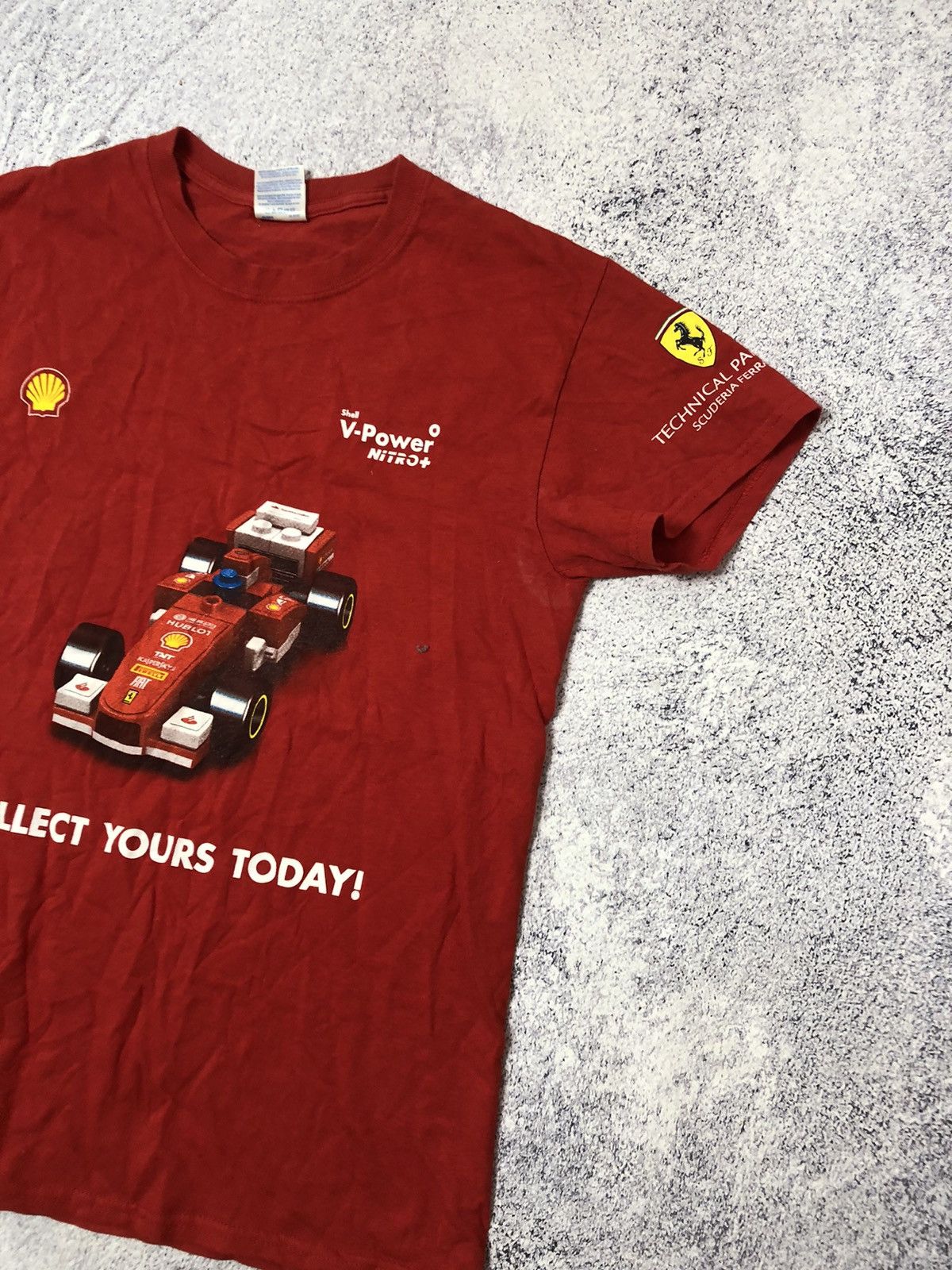 LEGO Vintage Mens t-shirt Lego V-Power F1 nascar Ferrari Size US S / EU 44-46 / 1 - 2 Thumbnail