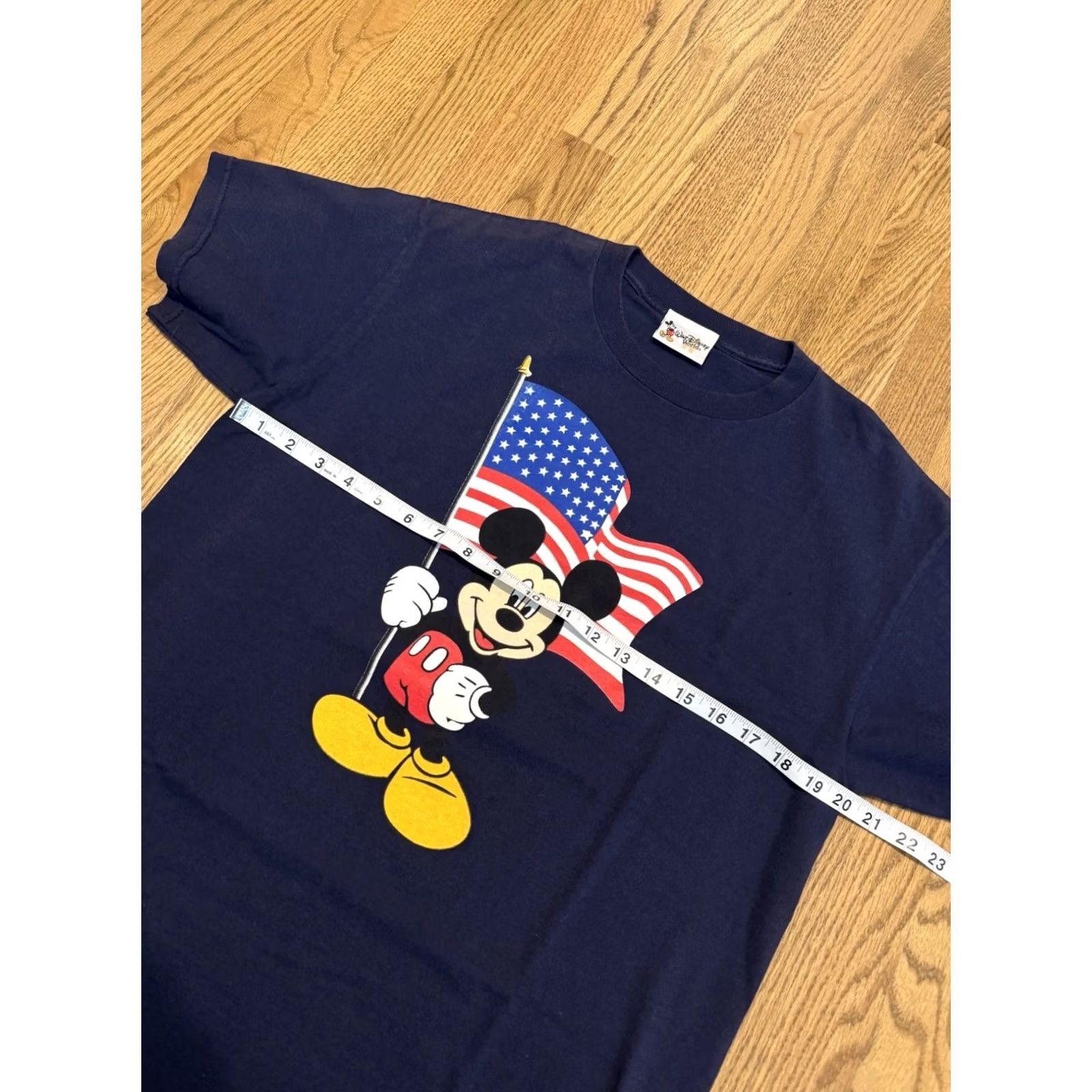 Disney VINTAGE Disney Mickey Mouse USA Flag T Shirt Men’s Size Medium Blue World Fits Vtg Size US M / EU 48-50 / 2 - 4 Thumbnail
