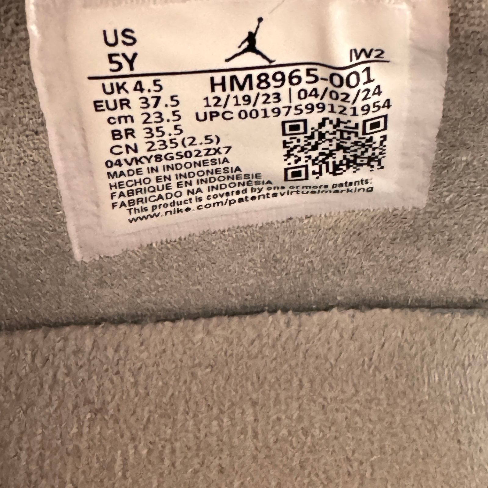Jordan Brand × Nike Size 5 Nike Air Jordan 4 Retro SE GS Wet Cement Men's Shoes Size US 5 / EU 37 - 7 Thumbnail