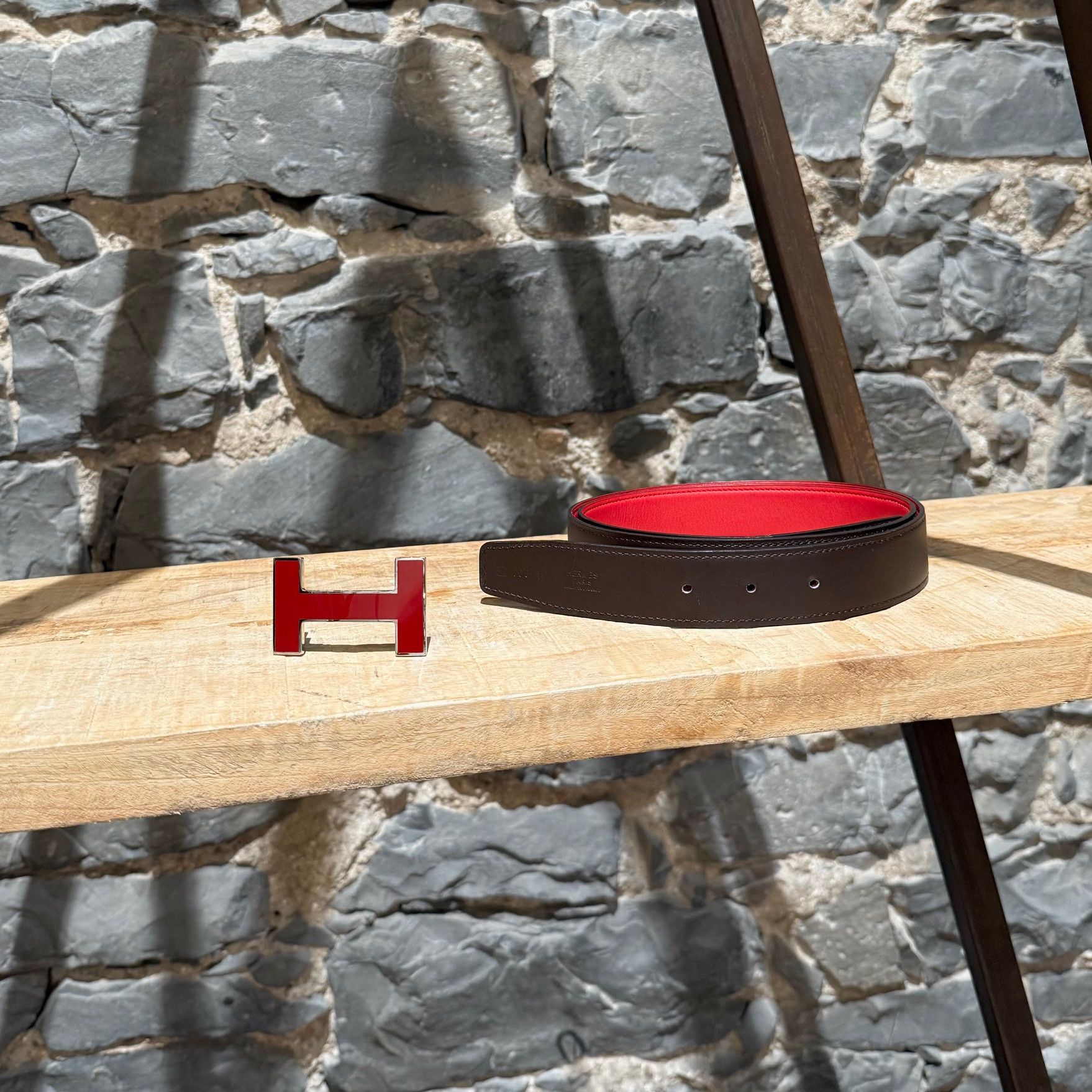 Hermes Hermès Red Enamel Quizz H Buckle Red Reversible Belt - 100cm Size ONE SIZE - 1 Thumbnail
