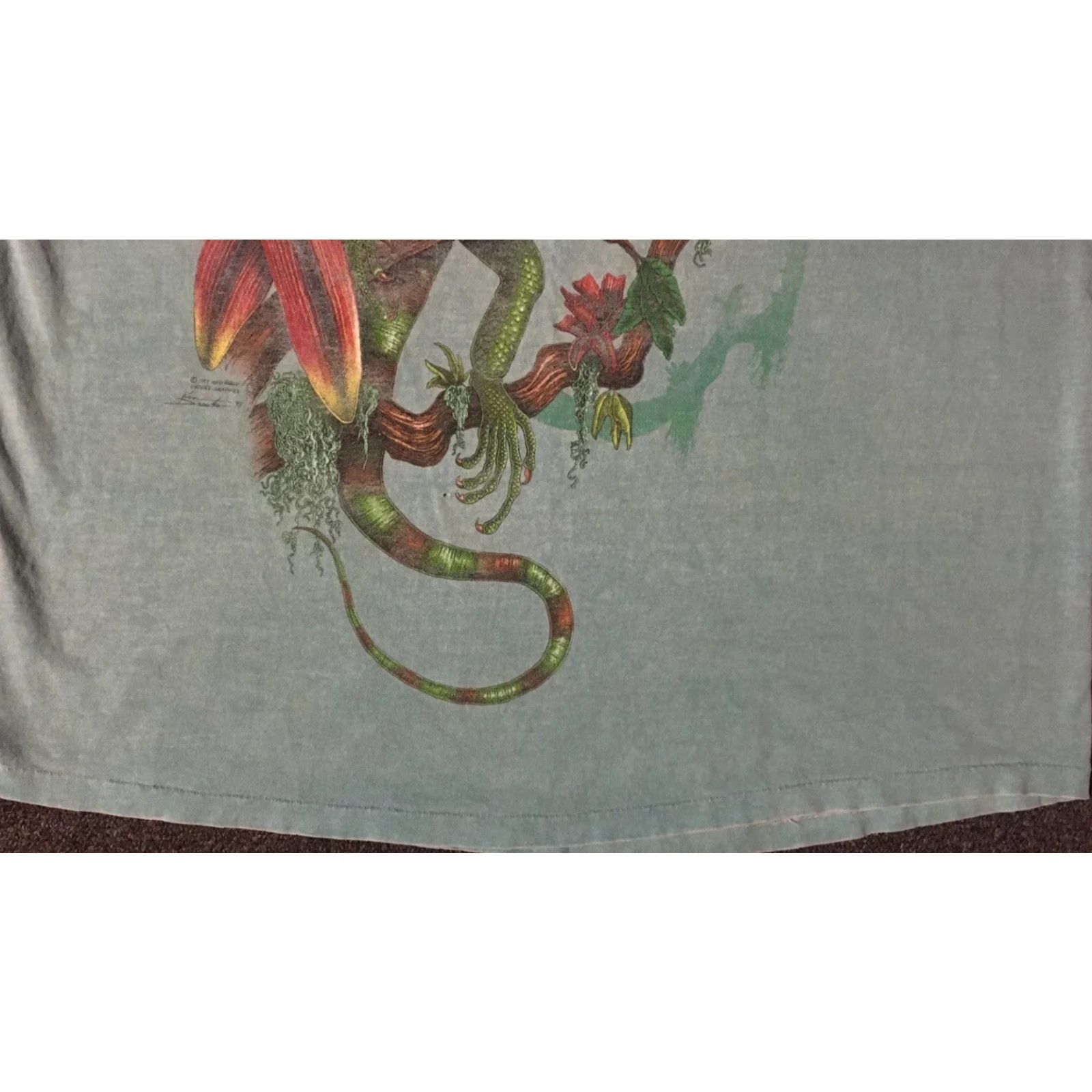 Vintage VINTAGE Iguana T-Shirt XL Green Boxy Men Regular Single Stitch 90s Distressed All Over Print Beach Grunge Animals Art Nature USA Animated Lizard Size US XL / EU 56 / 4 - 6 Thumbnail