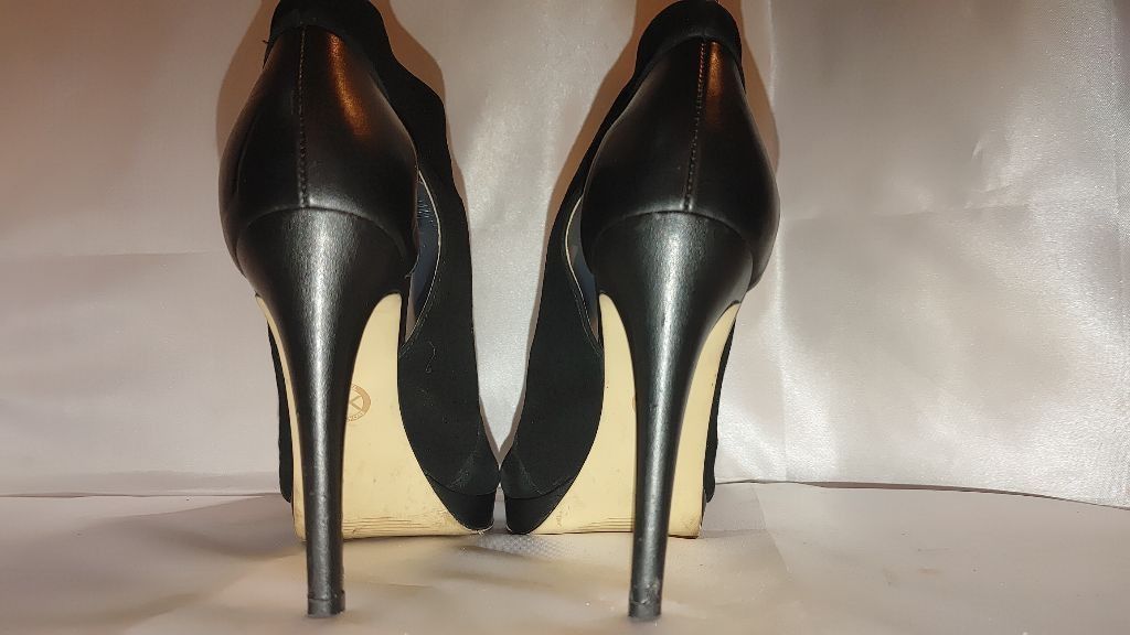 Michael Kors Michael Kors Isabella Suede Ankle Boots Size 7.5M Size US 7.5 / IT 37.5 - 7 Thumbnail