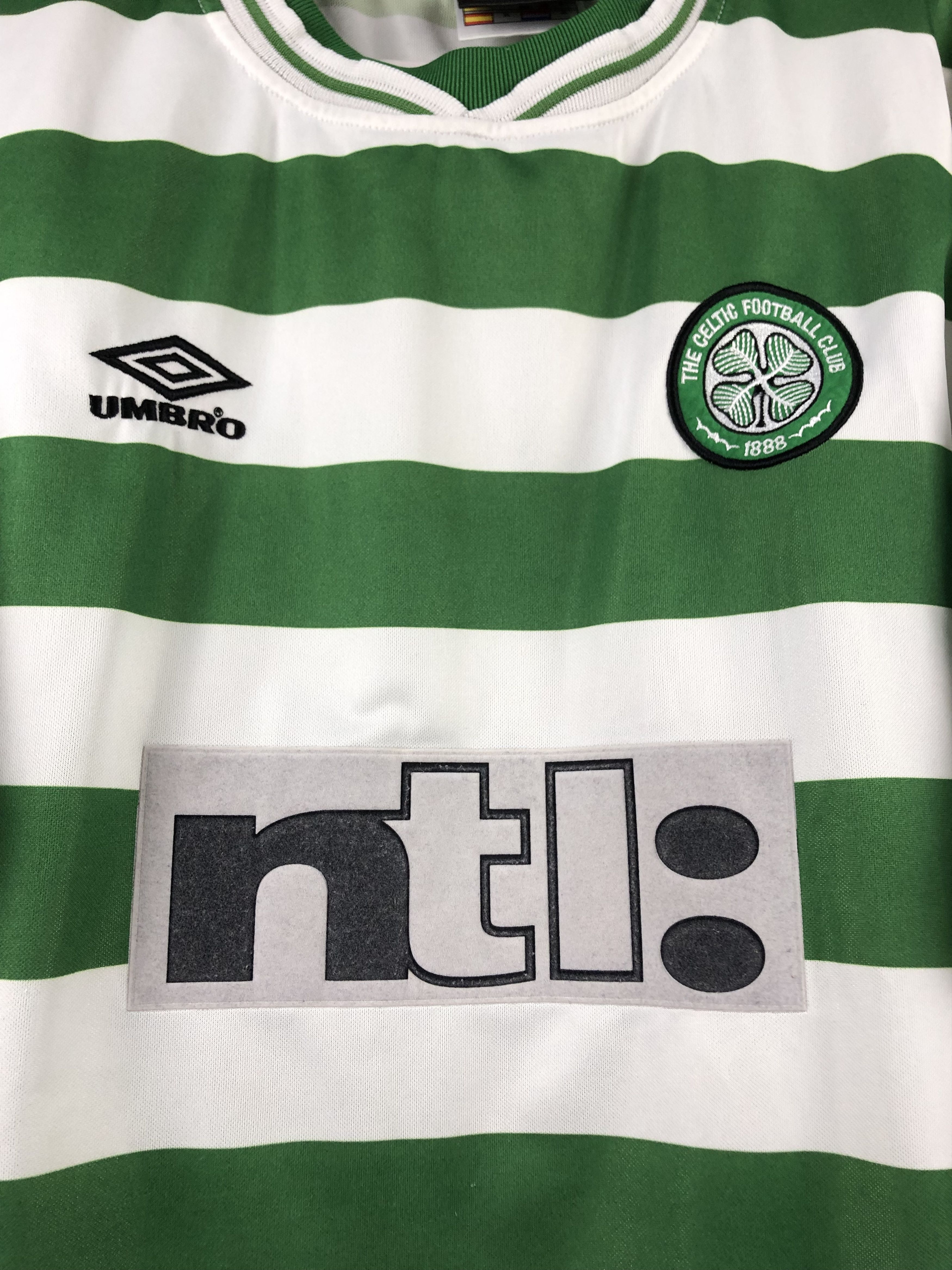 Vintage Celtic Home football shirt 2001 Soccer Umbro Jersey Trikot Size US XL / EU 56 / 4 - 3 Thumbnail
