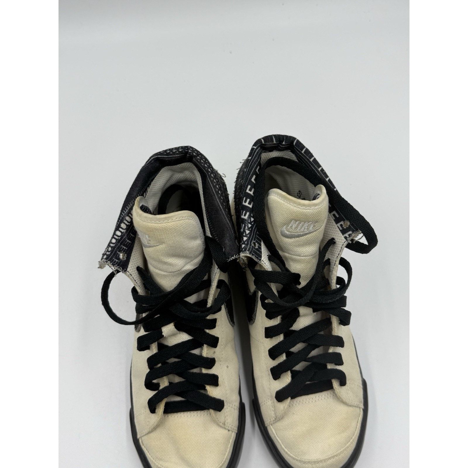 Nike Size 7 Nike Sb Blazer High Roll 279906 “Sample Pair” BS652 Size US 7 / EU 40 - 2 Thumbnail