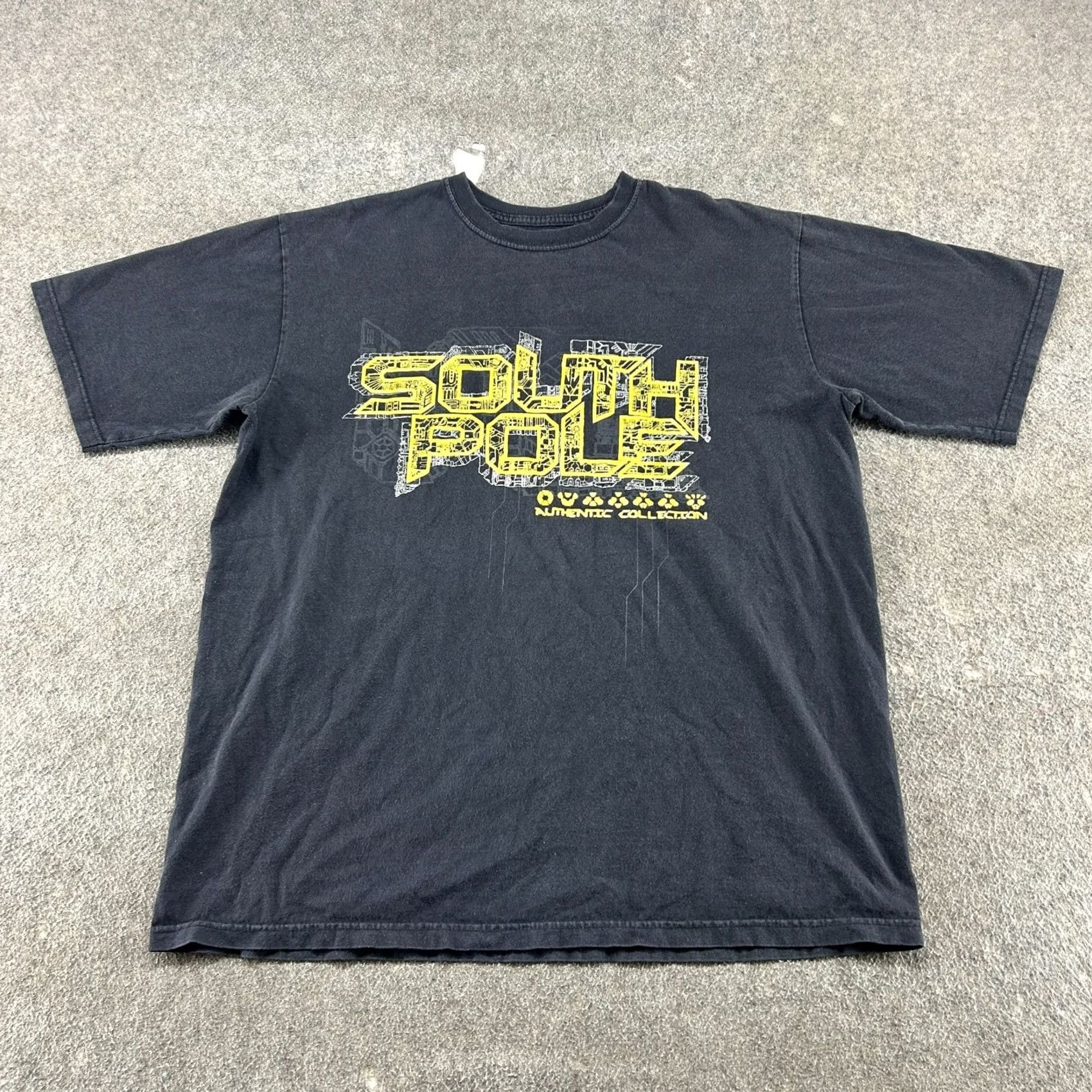 Southpole VINTAGE Southpole Shirt Mens 2XL Black Gothic Graphic Print Crew Neck Short Sleeve Baggy Carhartt Theme All Seasons 2000s Mens 2XL Size US XXL / EU 58 / 5 - 2 Thumbnail