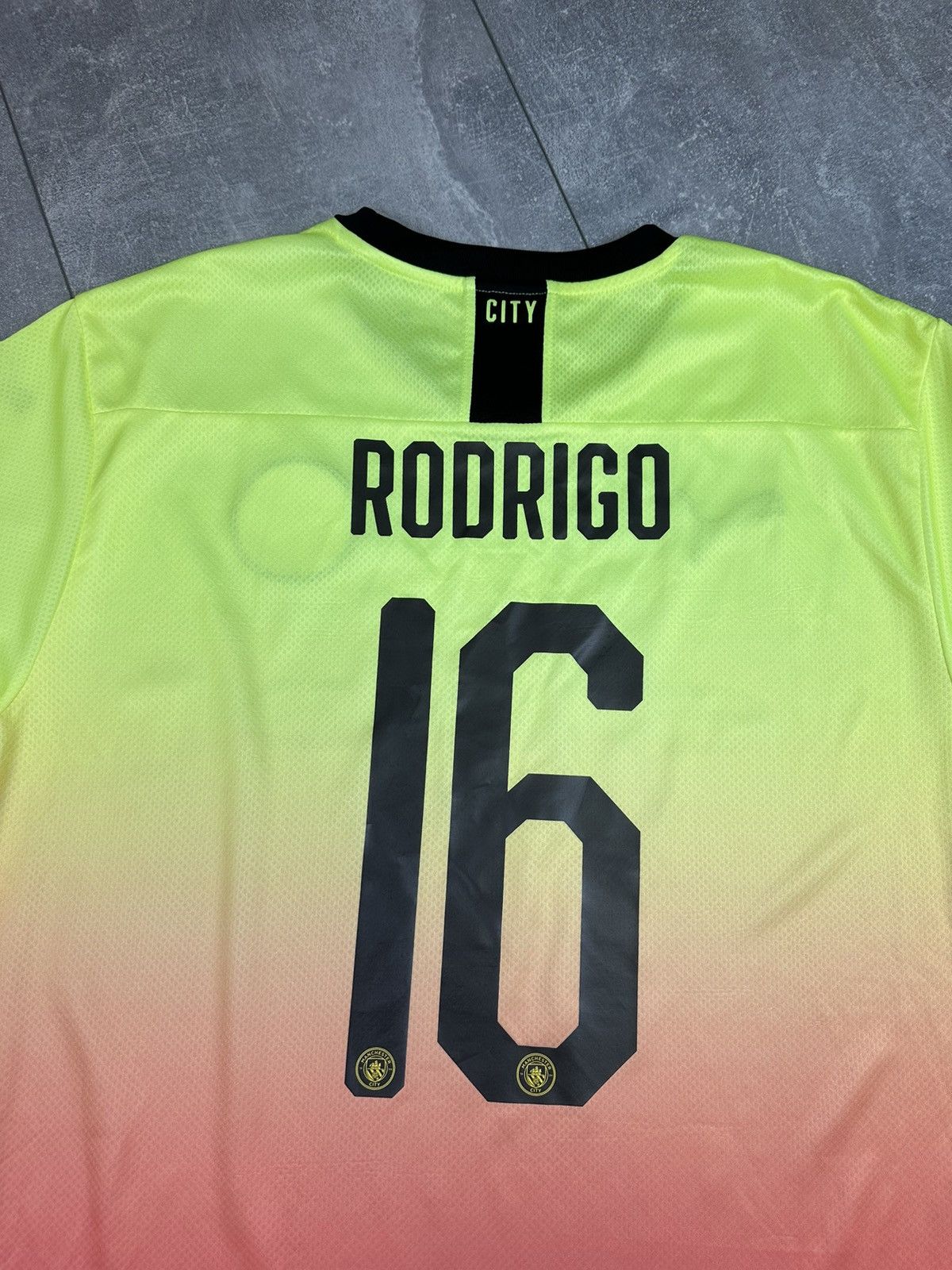 Puma Puma Manchester City Away Rodrigo 16 Soccer Jersey Size US XL / EU 56 / 4 - 3 Thumbnail