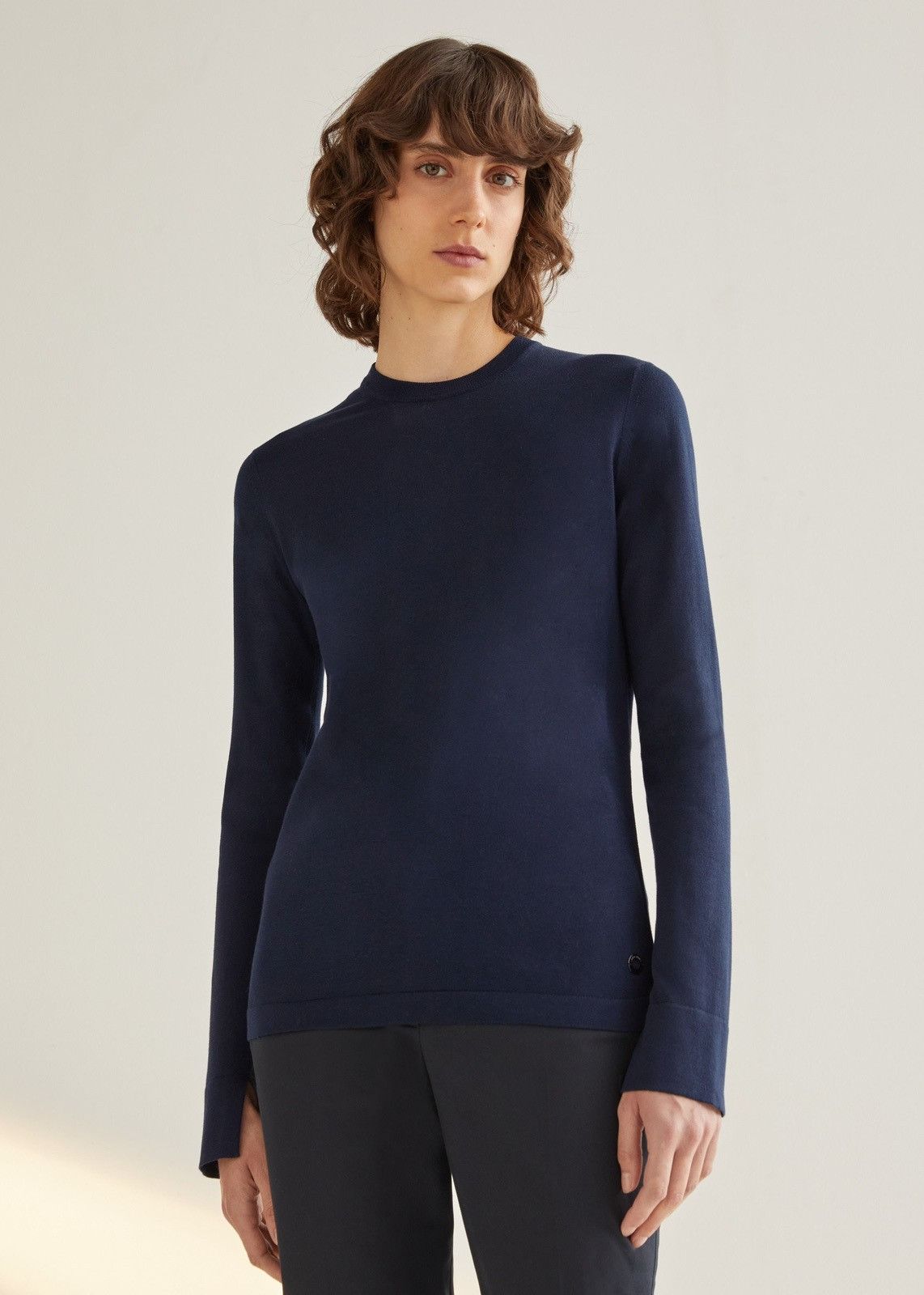 Loro Piana o1srvl11e0825 FAI4415 Long-sleeved Roundneck Sweater in Blue Size L / US 10 / IT 46 - 2 Thumbnail
