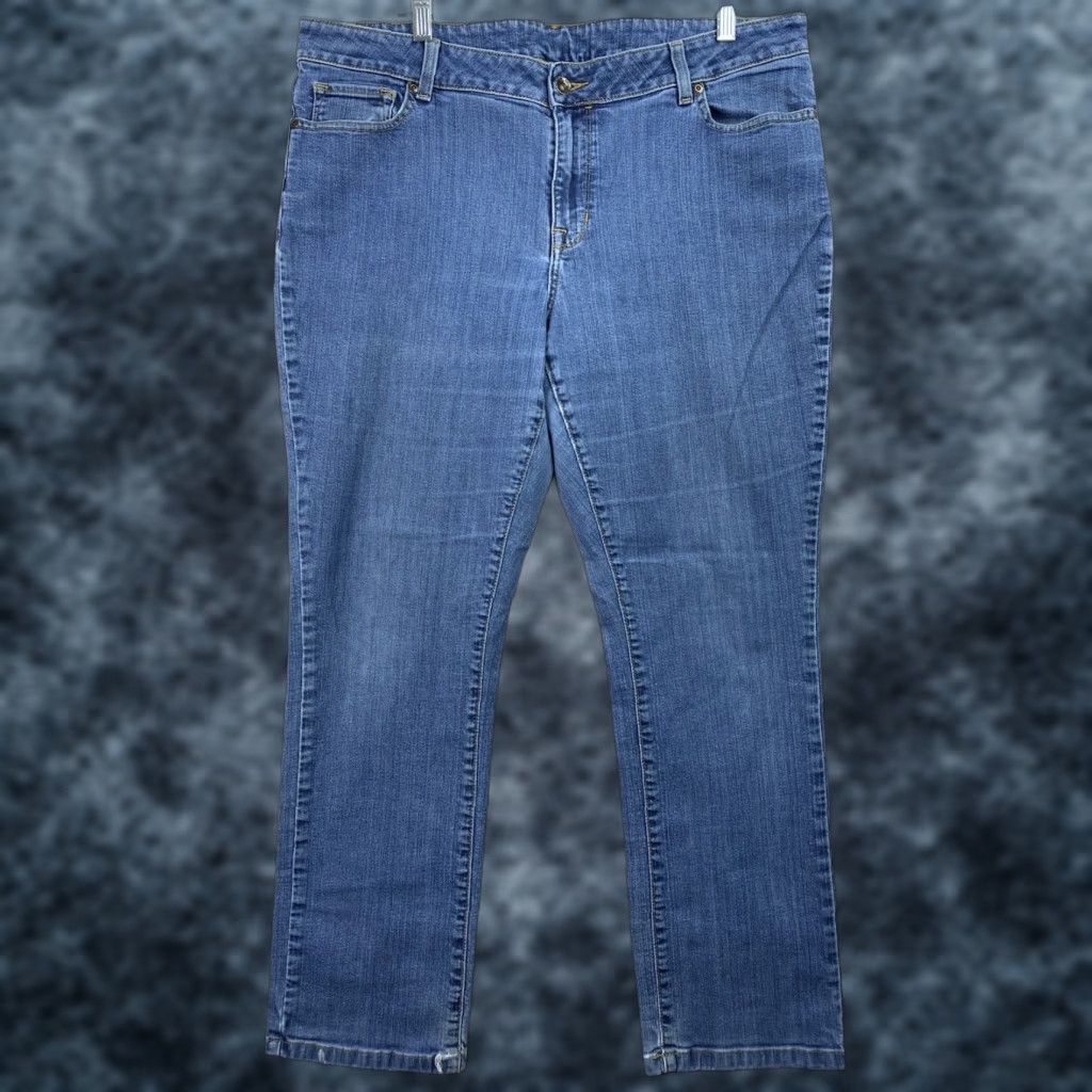 Vintage LL Bean Women Jeans 18 Medium Wash Mid Rise Stretch 90s 5-Pocket Denim Regular Blue Shirt (rearranged for search) Size 40" / US 18 - 1 Thumbnail