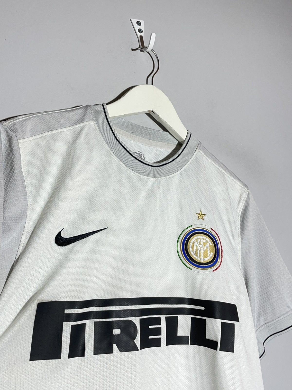 Nike Inter Milan Nike 2009/10 Goalkeeper Y2k Football Shirt Size US M / EU 48-50 / 2 - 3 Thumbnail