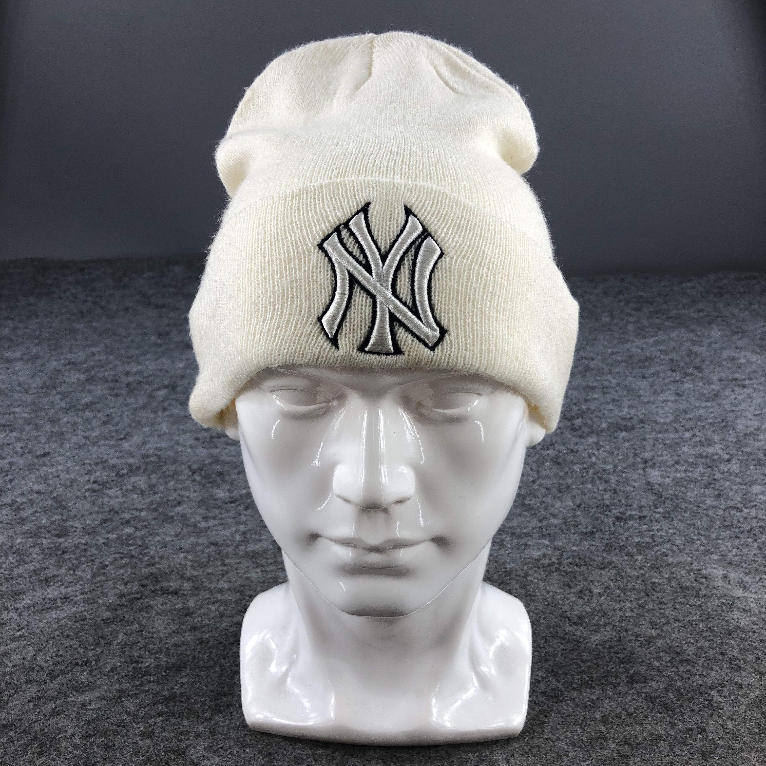 Vintage NY Fishermen Beanie Snowcap Snow Hat B415 Size ONE SIZE - 1 Thumbnail