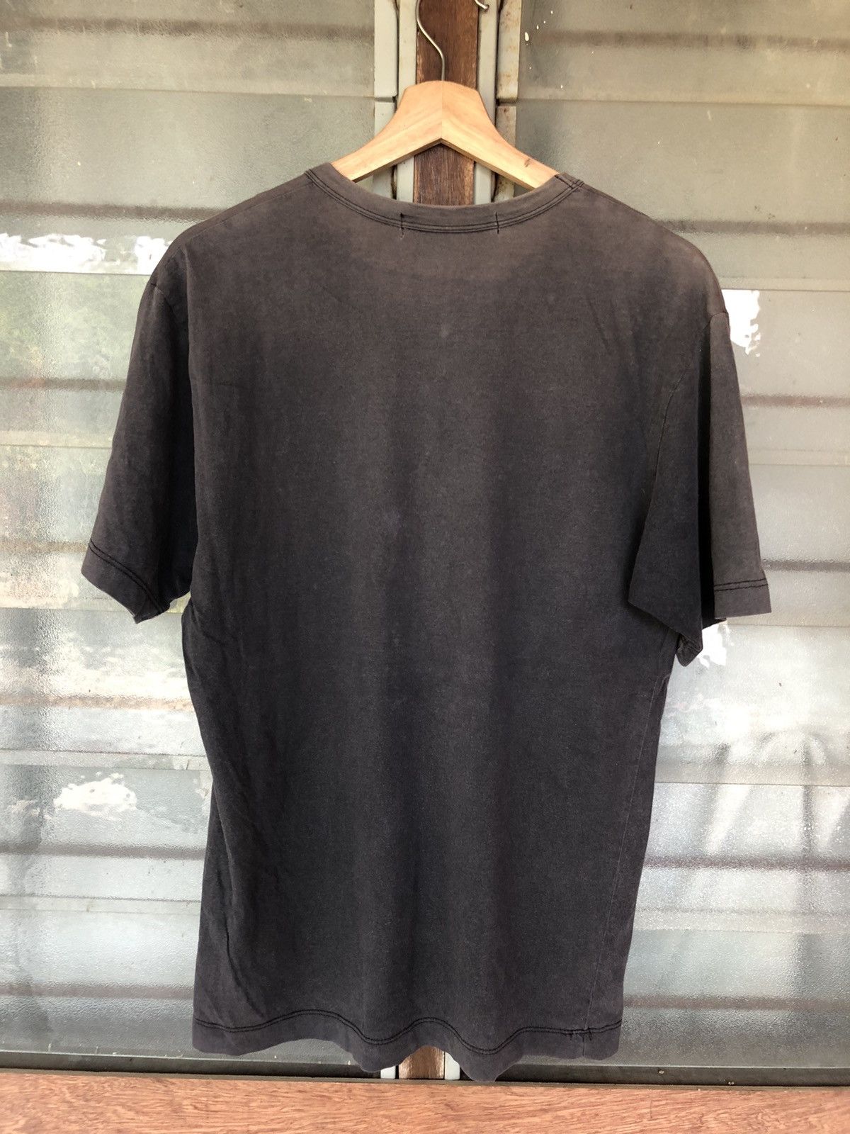 Comme des Garcons Vintage Comme Des Garçons 2001 ete Japanese Design Faded Tee Size US L / EU 52-54 / 3 - 8 Thumbnail