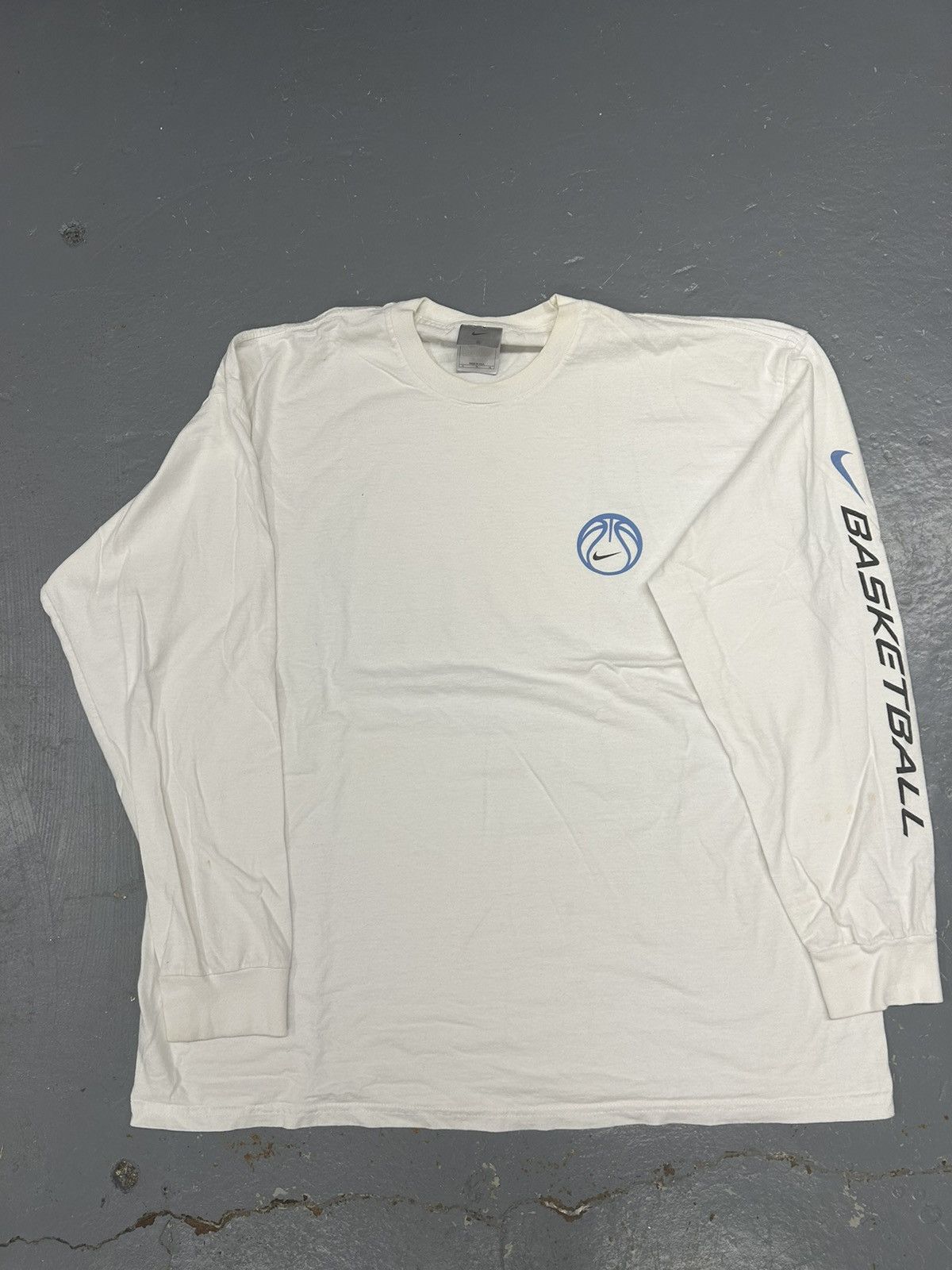 Nike Crazy Vintage Essential Y2K Nike Basketball Longsleeve Shirt Size US XL / EU 56 / 4 - 1 Thumbnail