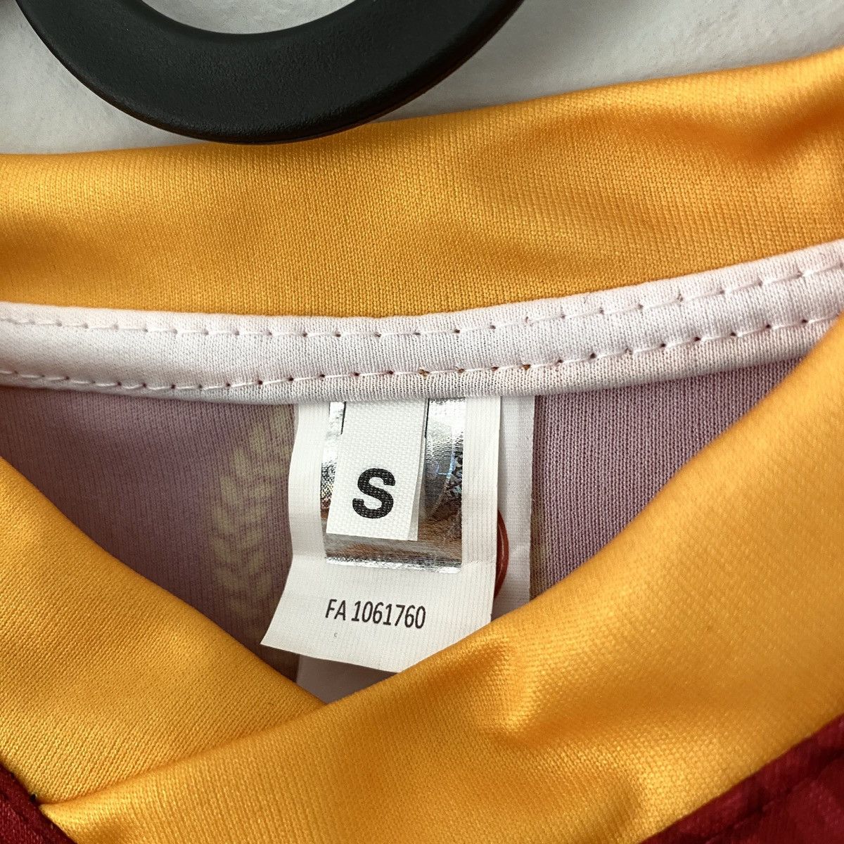 Other 2018 2019 AS Roma Totti Italy Official Home Soccer Jersey FC Size US S / EU 44-46 / 1 - 3 Thumbnail