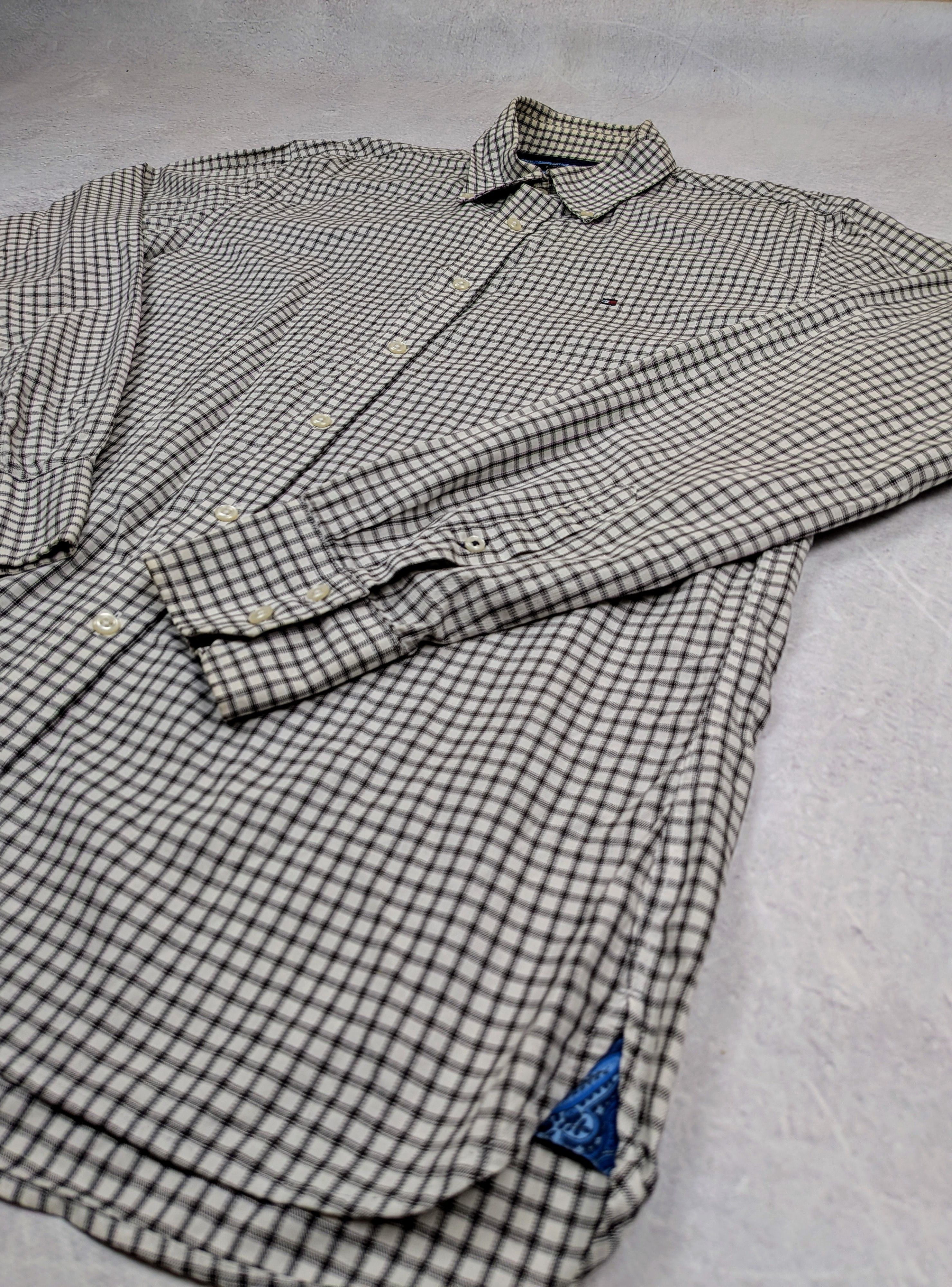 Tommy Hilfiger Tommy Hilfiger Vintage Y2K Checkered Shirt Size L/XL Size US L / EU 52-54 / 3 - 4 Thumbnail