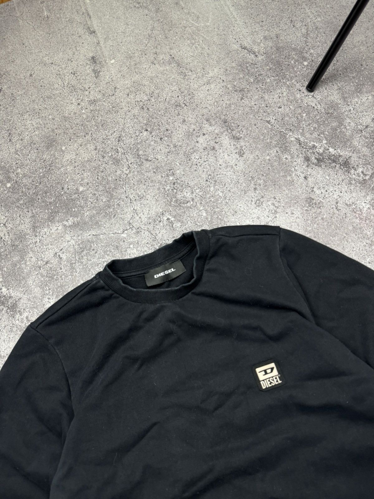 Diesel Vintage Diesel Y2K Boxy Big Logo Sweatshirt Japanesse Junya Size US S / EU 44-46 / 1 - 3 Thumbnail