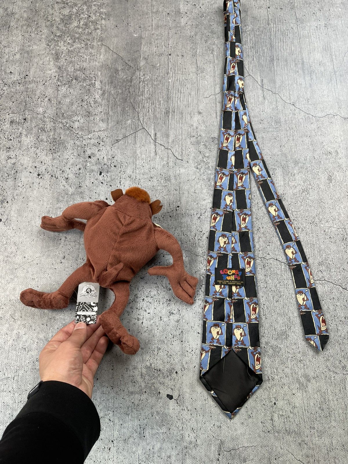 Warner Bros Vintage Looney Tunes Taz Neck Ties Size ONE SIZE - 5 Thumbnail