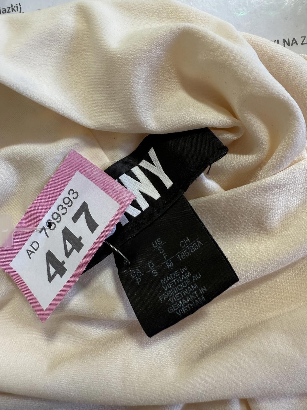 H&M Stylish Long Sleeve Mock Neck Top by H&M Size M / US 6-8 / IT 42-44 - 2 Thumbnail