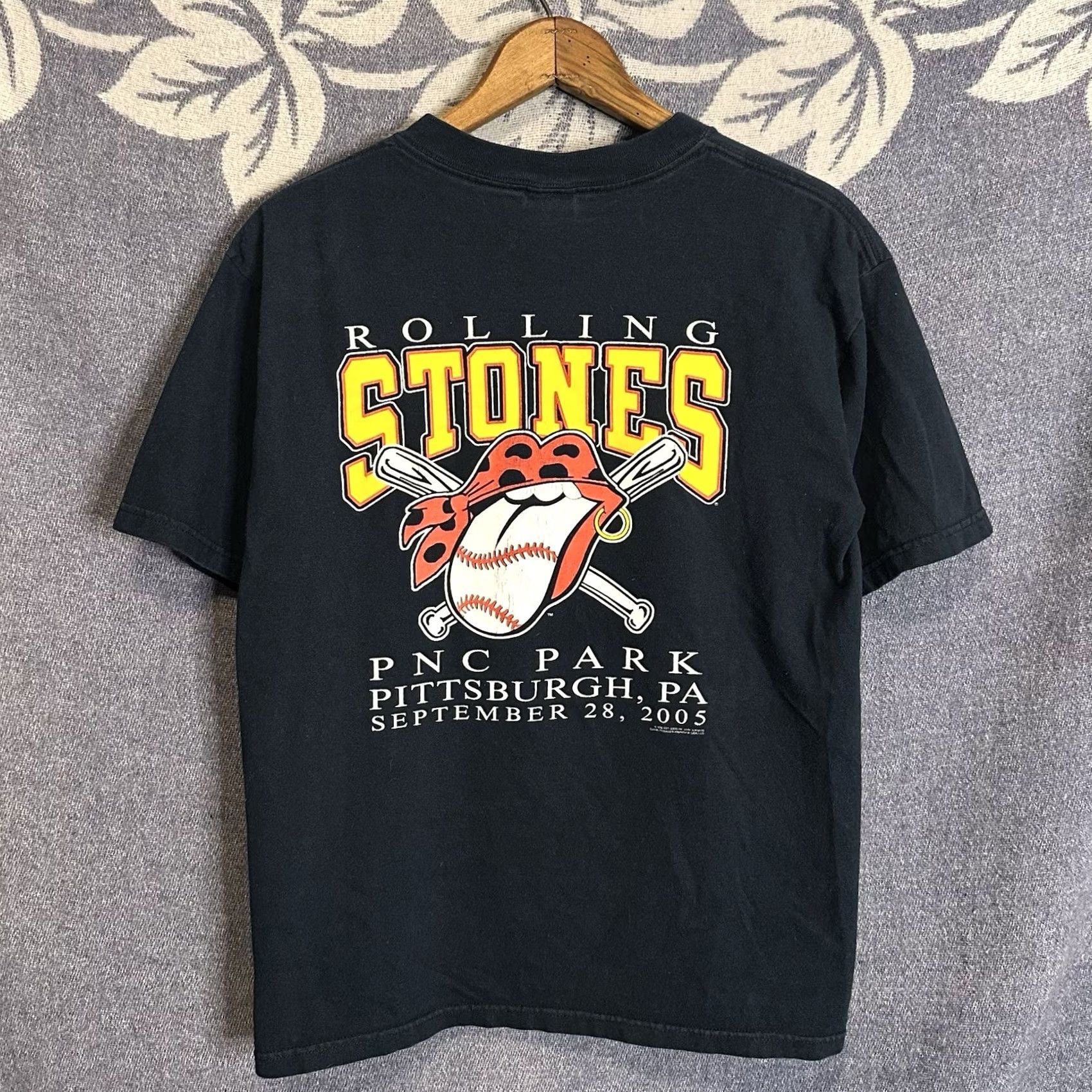 Anvil VINTAGE Rolling Stones 2005 Tour Shirt PNC Park Pittsburgh PA Black Size S Mens Size US S / EU 44-46 / 1 - 3 Thumbnail