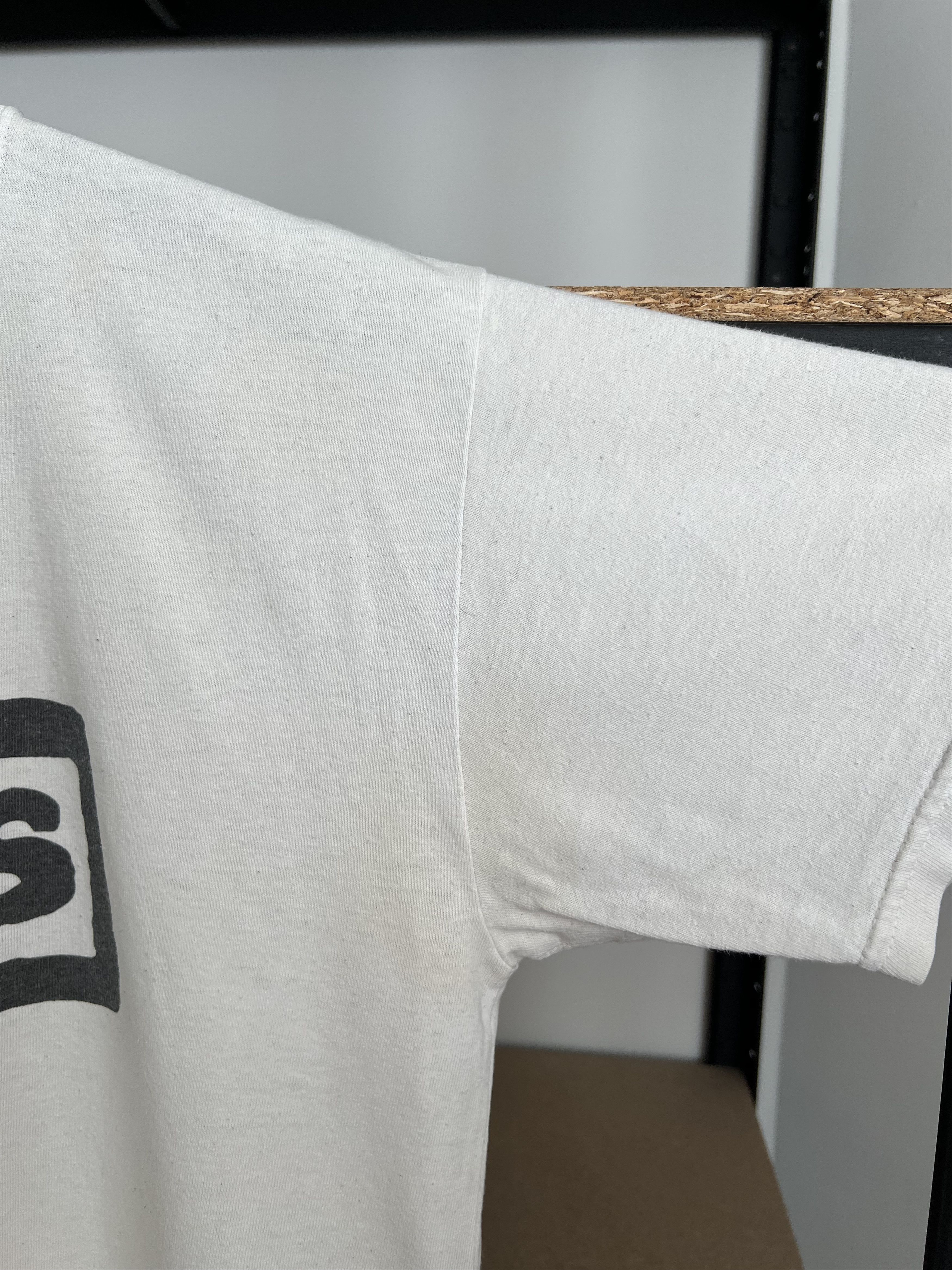 Band Tees Vintage 2000s Oasis Britpop White T-shirt Size US M / EU 48-50 / 2 - 8 Thumbnail