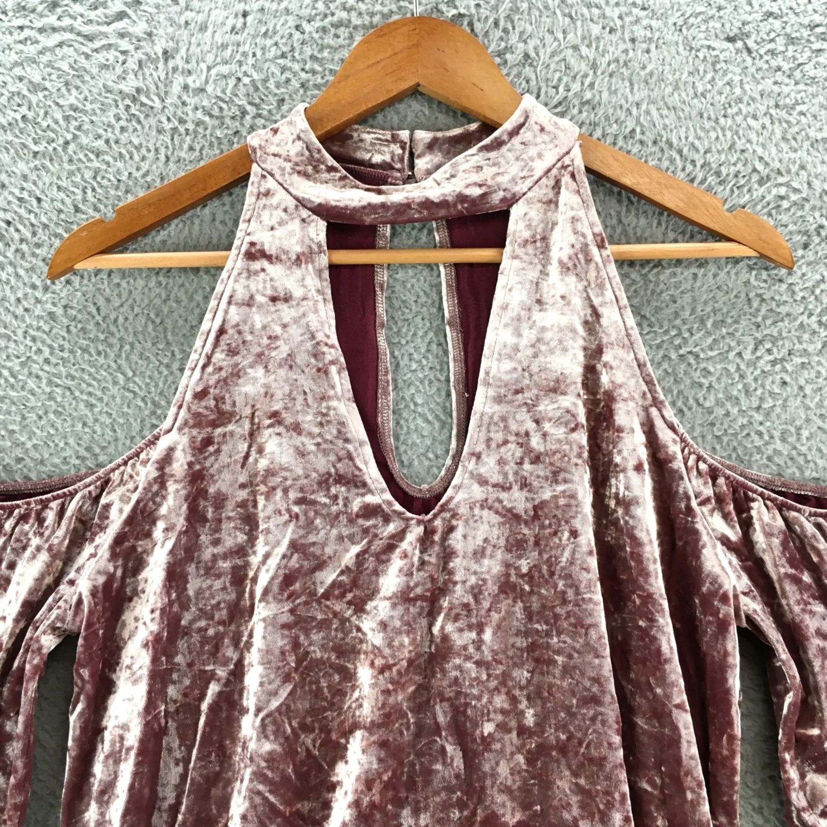American Eagle Outfitters American Eagle Outfitters Blouse Womens Medium Pink Velvet Casual Shirt Size M / US 6-8 / IT 42-44 - 2 Thumbnail