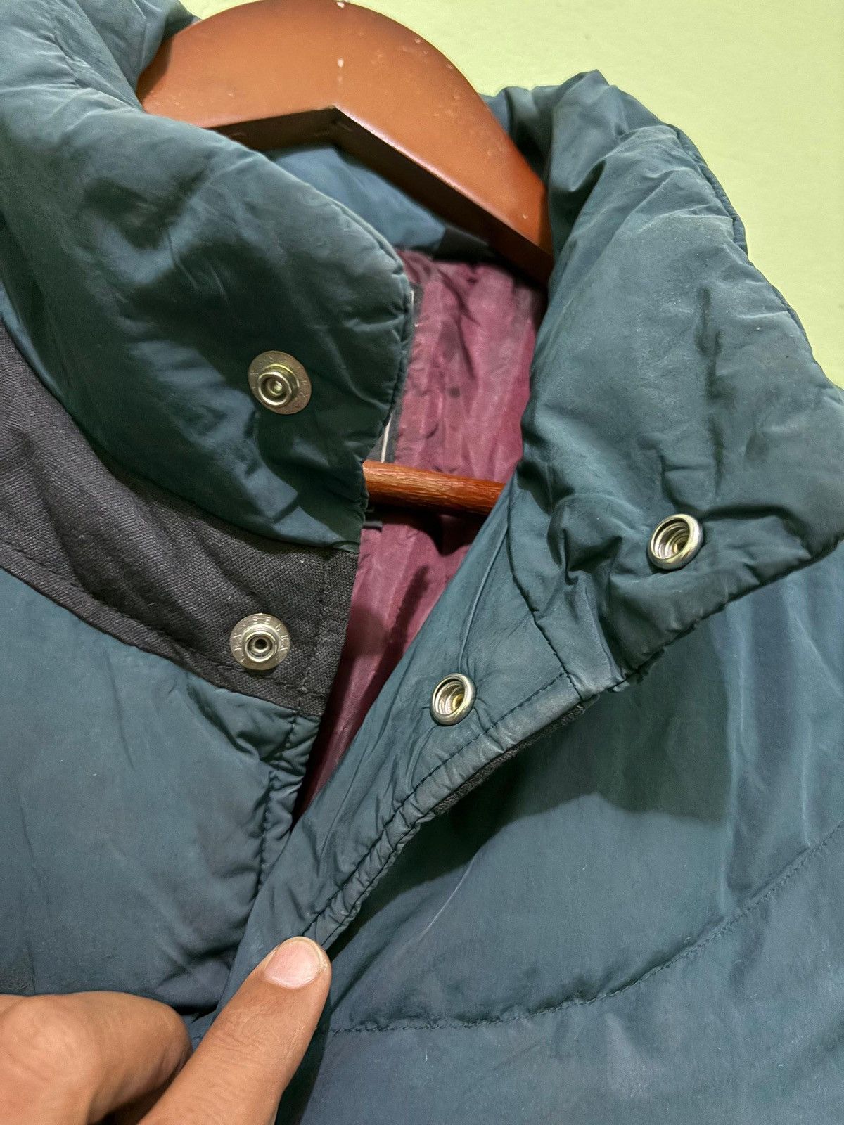 Jun Takahashi × Undercover A/W12 Undercover X Uniqlo Puffer Jacket By Jun Takahashi Size US S / EU 44-46 / 1 - 12 Thumbnail