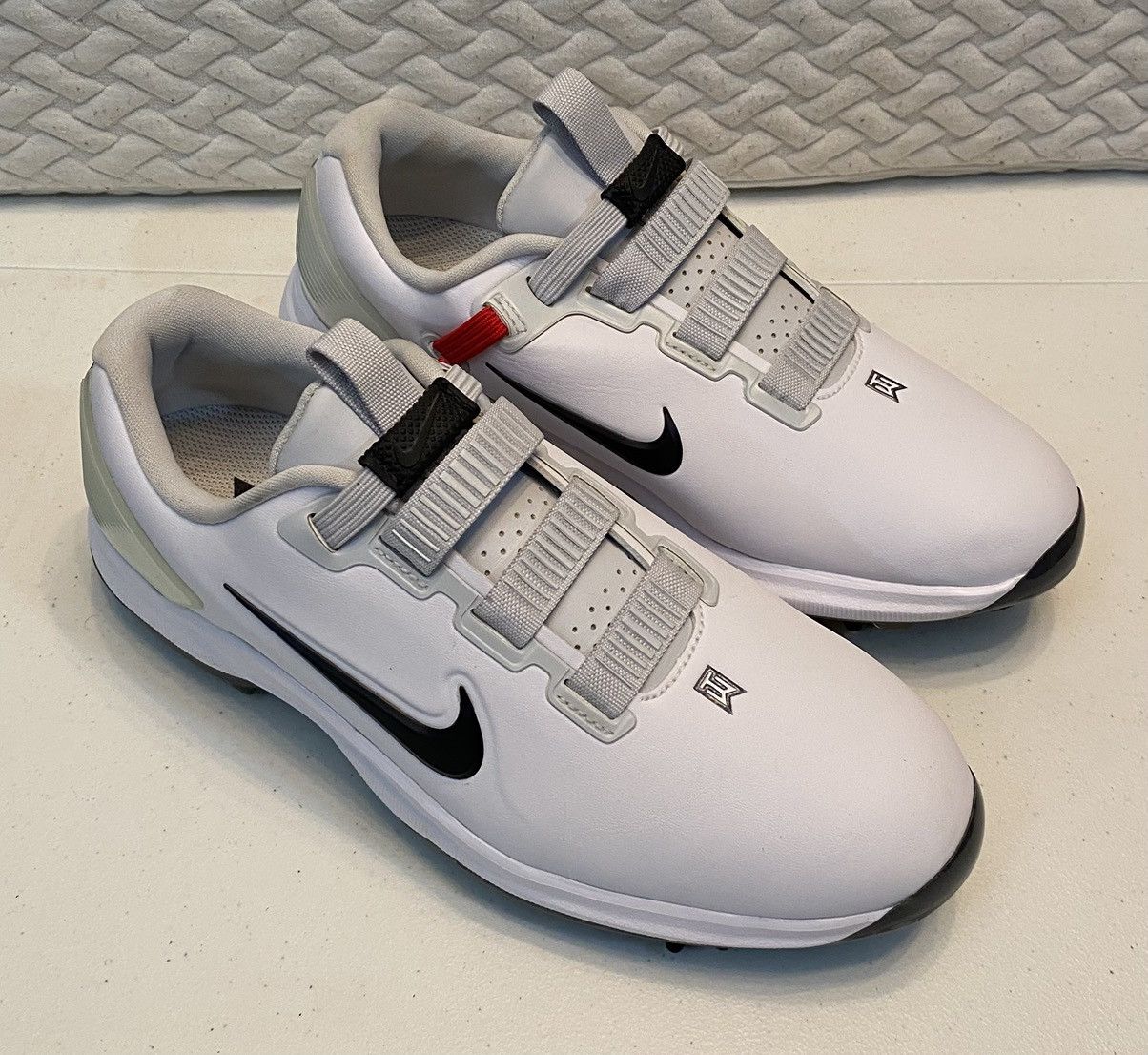 Nike × Tiger Woods Nike Tiger Woods TW71 Fast Fit Golf Cleats 8 US Size US 8 / EU 41 - 7 Thumbnail