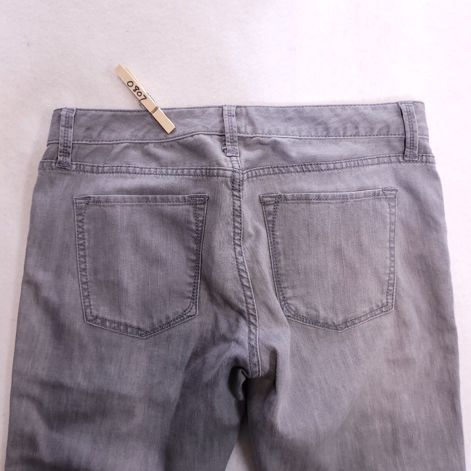 Banana Republic Banana Republic Casual Light Wash Jeans Womens Size 27 Gray Size 30" / US 8 / IT 44 - 8 Thumbnail