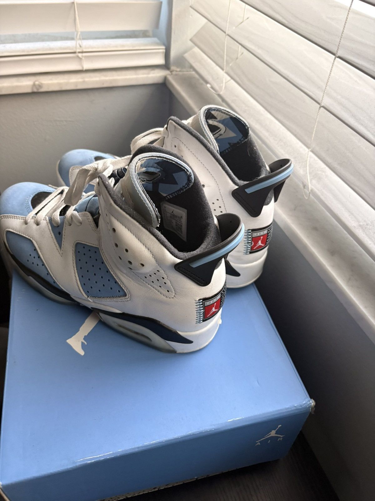 Jordan Brand Jordan 6 UNC Size US 8.5 / EU 41-42 - 3 Thumbnail