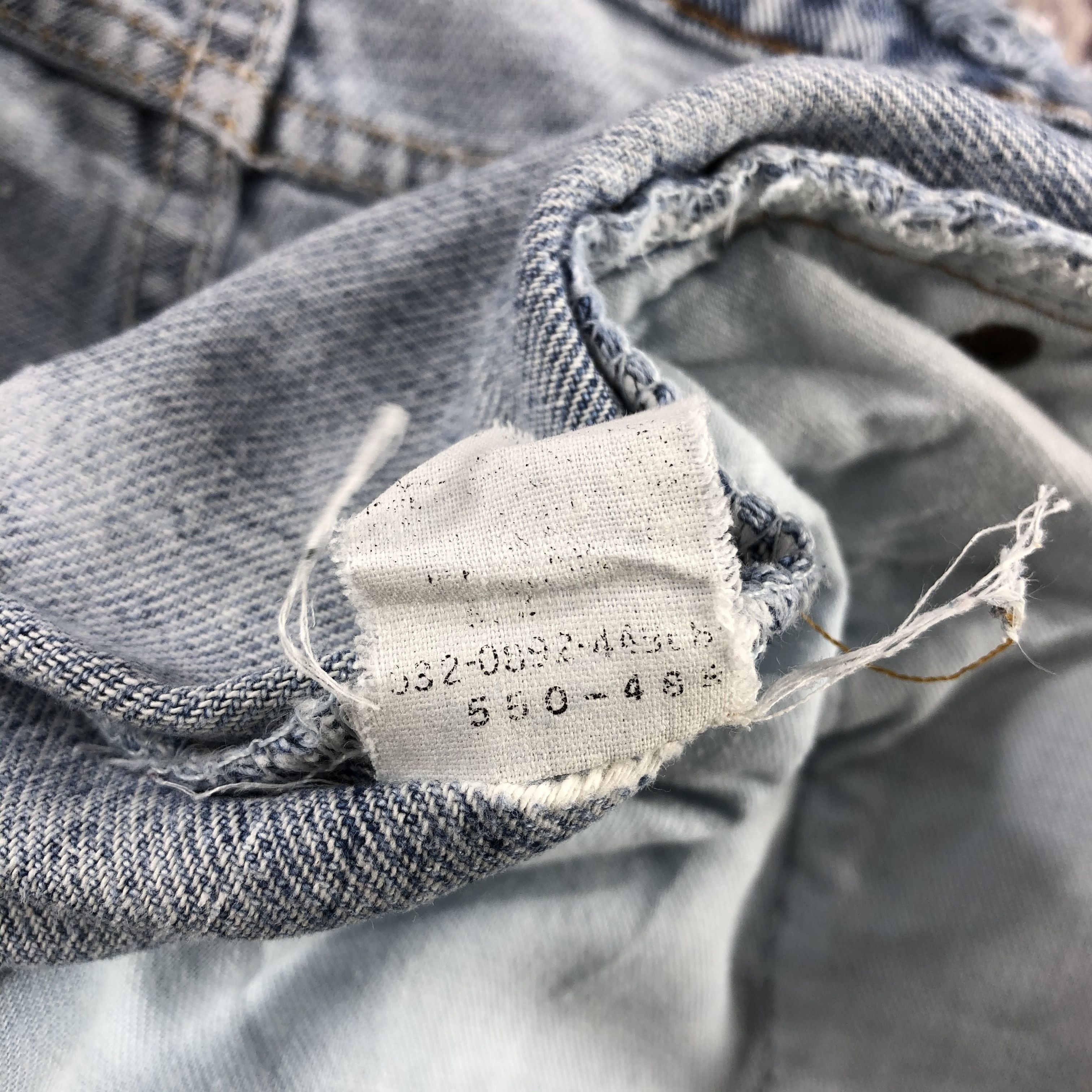 Levi's × Vintage 90s Vintage Light Wash Levis 550 Jeans-JM3162 Size US 30 / EU 46 - 13 Thumbnail