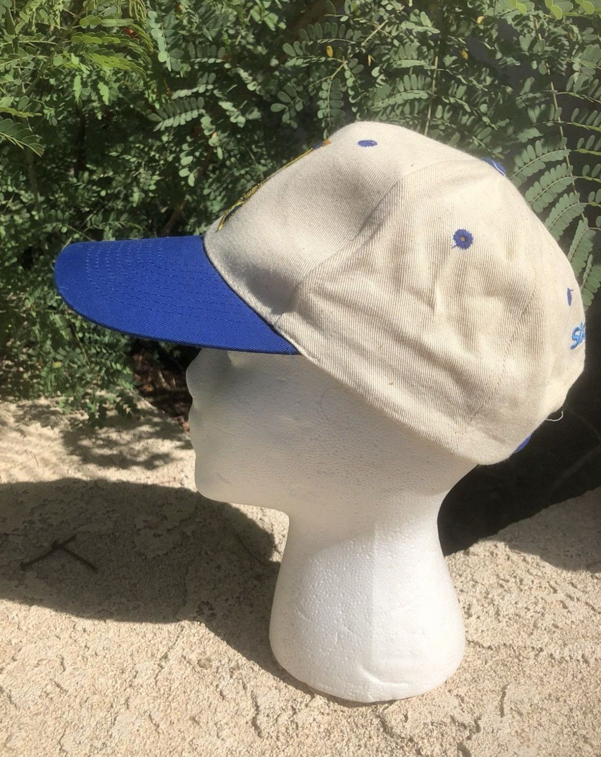 Vintage 1998 Loony Tunes Six Flag OSFA SnapBack Hat. Size ONE SIZE - 5 Thumbnail