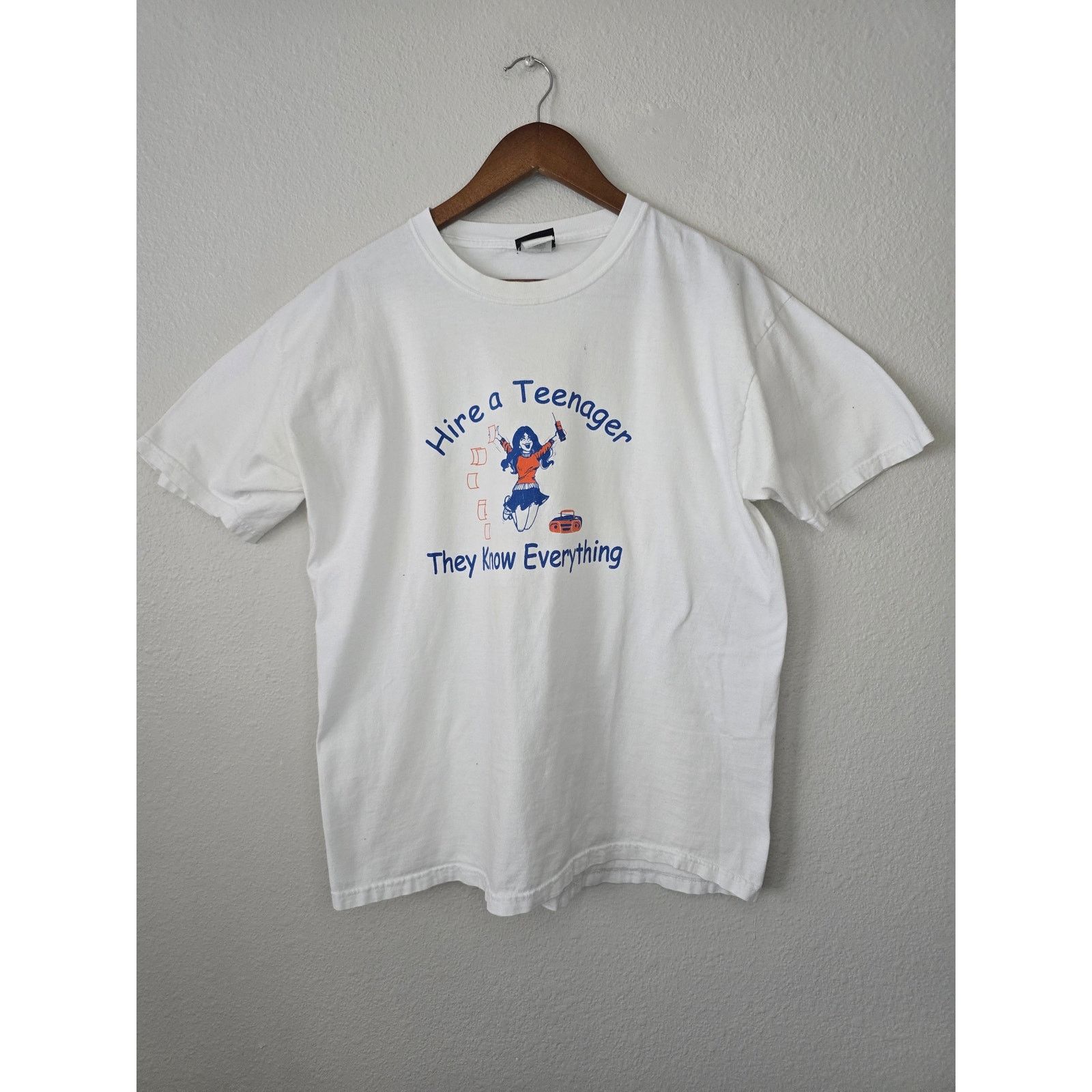 Hanes Vintage Funny Hire A Teenage They Know Everything L Tee Size US L / EU 52-54 / 3 - 1 Thumbnail