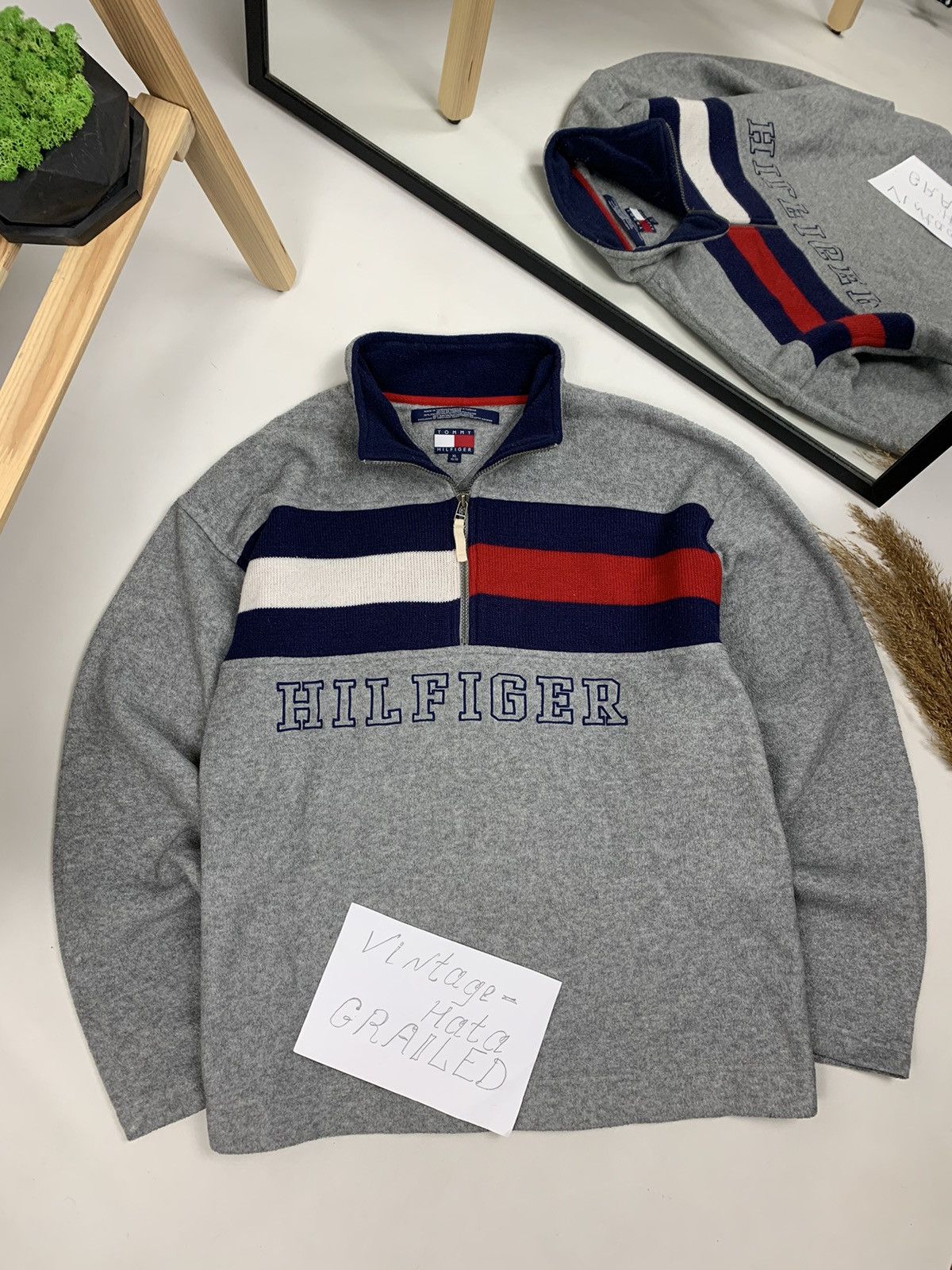 Tommy Hilfiger × Vintage Vintage Tommy Hillfiger 90’s 1/4 Fleece Sweatshirt Size US XL / EU 56 / 4 - 8 Thumbnail