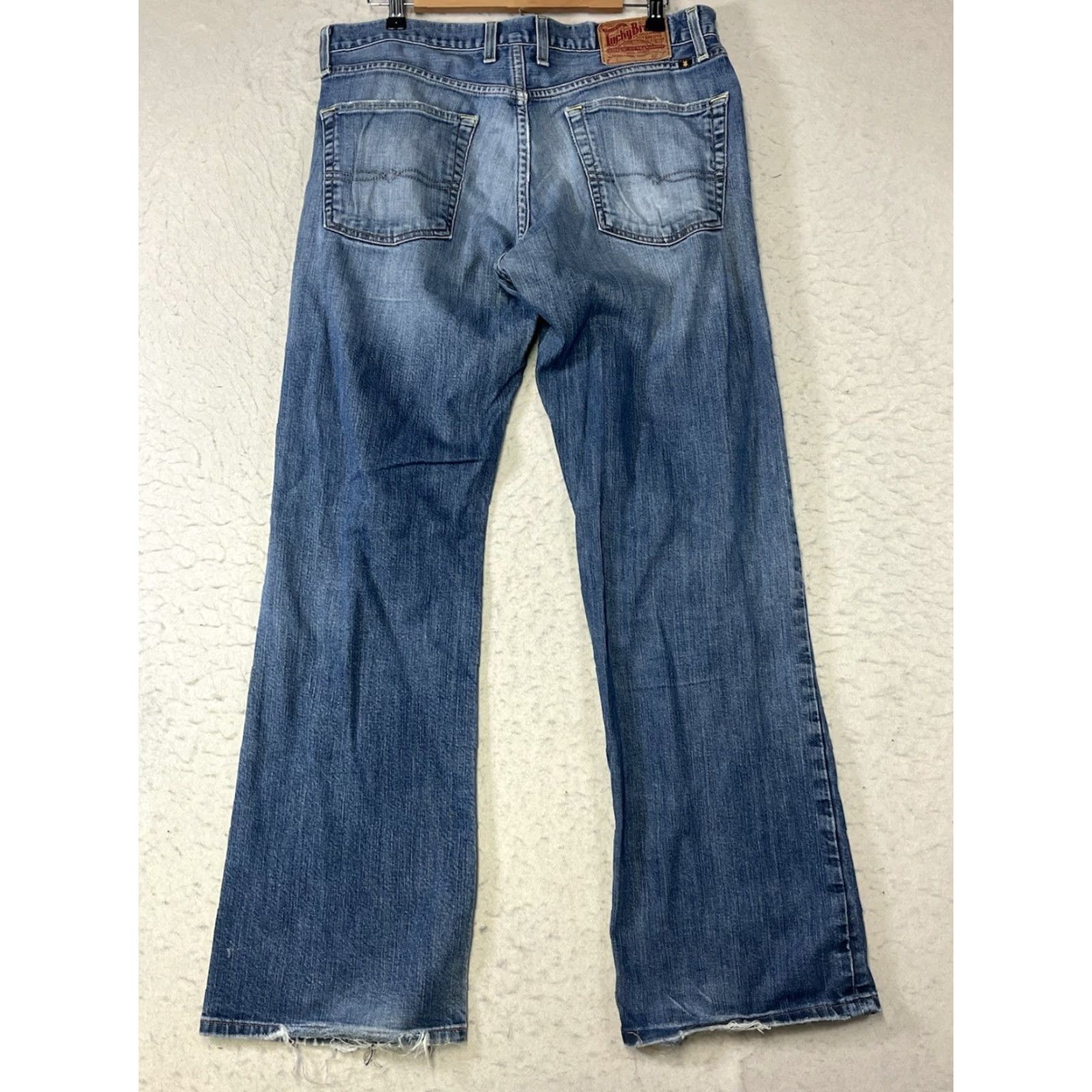 Lucky Brand Lucky Brand Jeans Men's Blue Denim Straight 34x32 Stretch 5-Pocket Distressed N/A Size US 34 / EU 50 - 2 Thumbnail