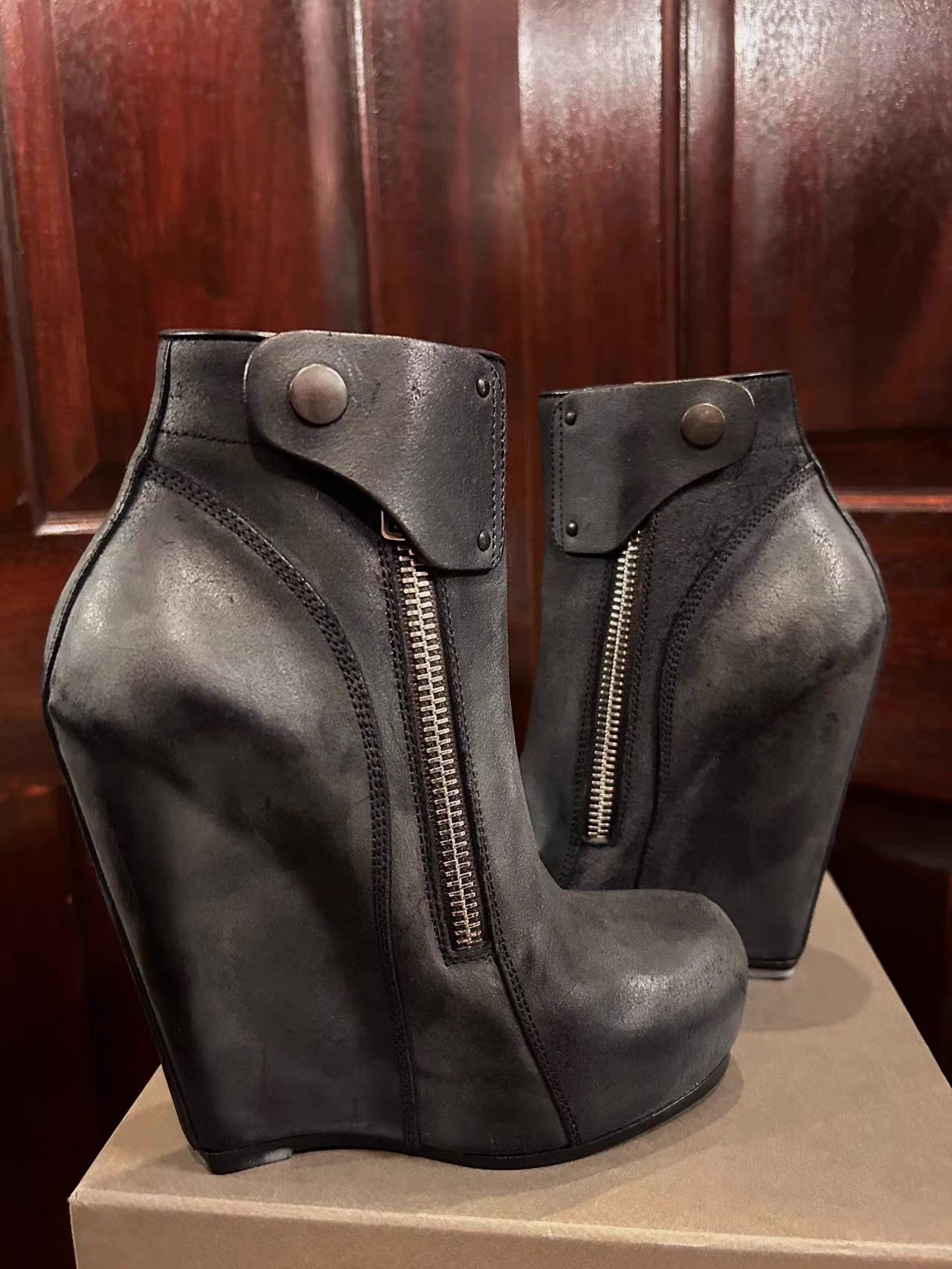 Rick Owens Rick Owens reverse‑leather wedge‑heel boots。Ｑ25 Size US 6 / IT 36 - 6 Thumbnail