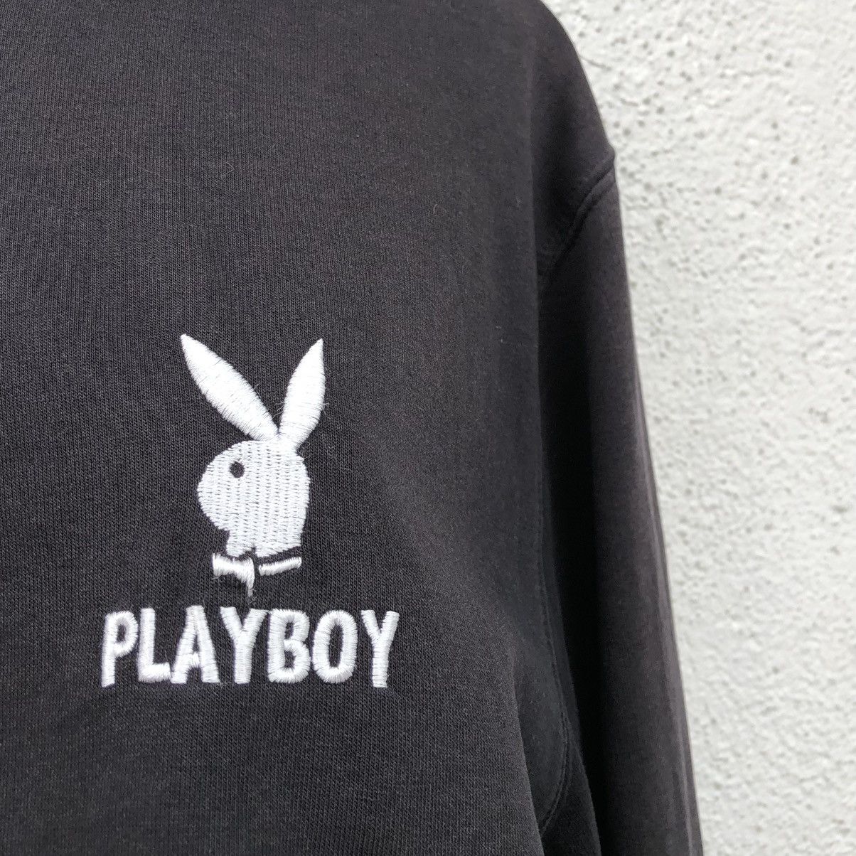 Vintage Vintage 90s Sun Faded PLAYBOY Big Logo Sweatshirt Size US M / EU 48-50 / 2 - 8 Thumbnail
