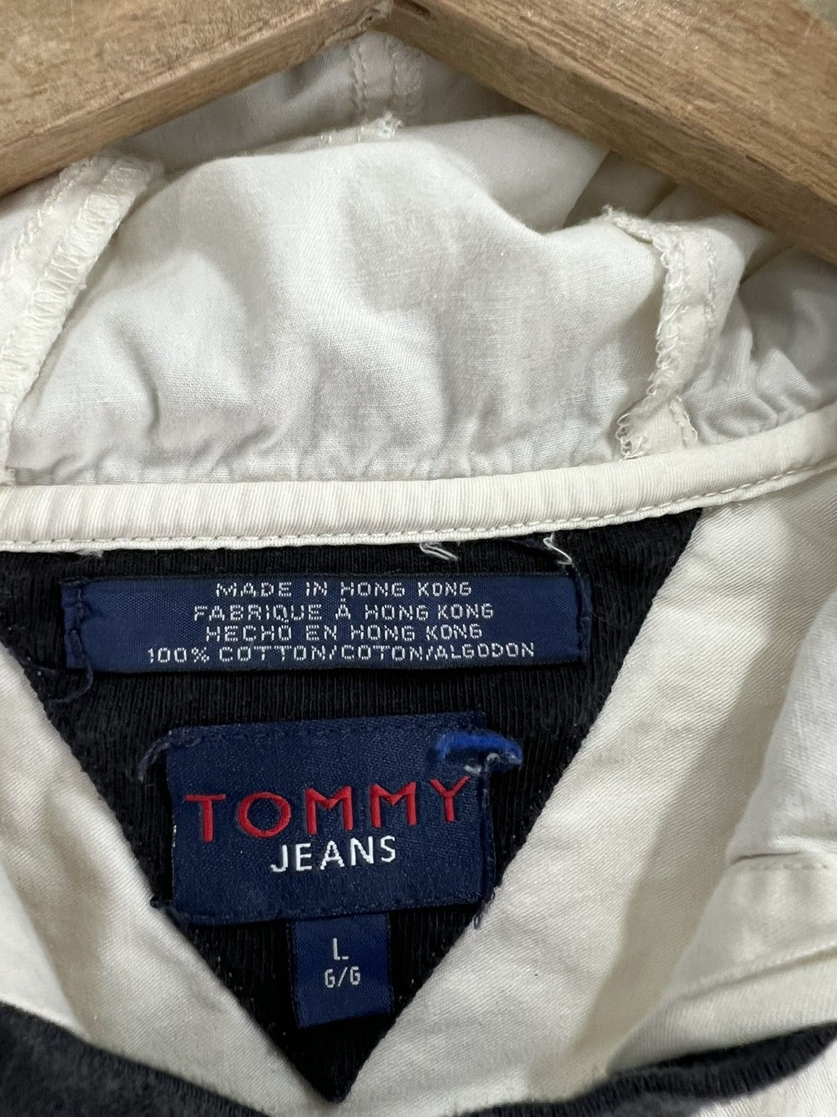 Tommy Hilfiger × Vintage Vintage Tommy Hilfiger Hoodie Pullover Size US L / EU 52-54 / 3 - 4 Thumbnail