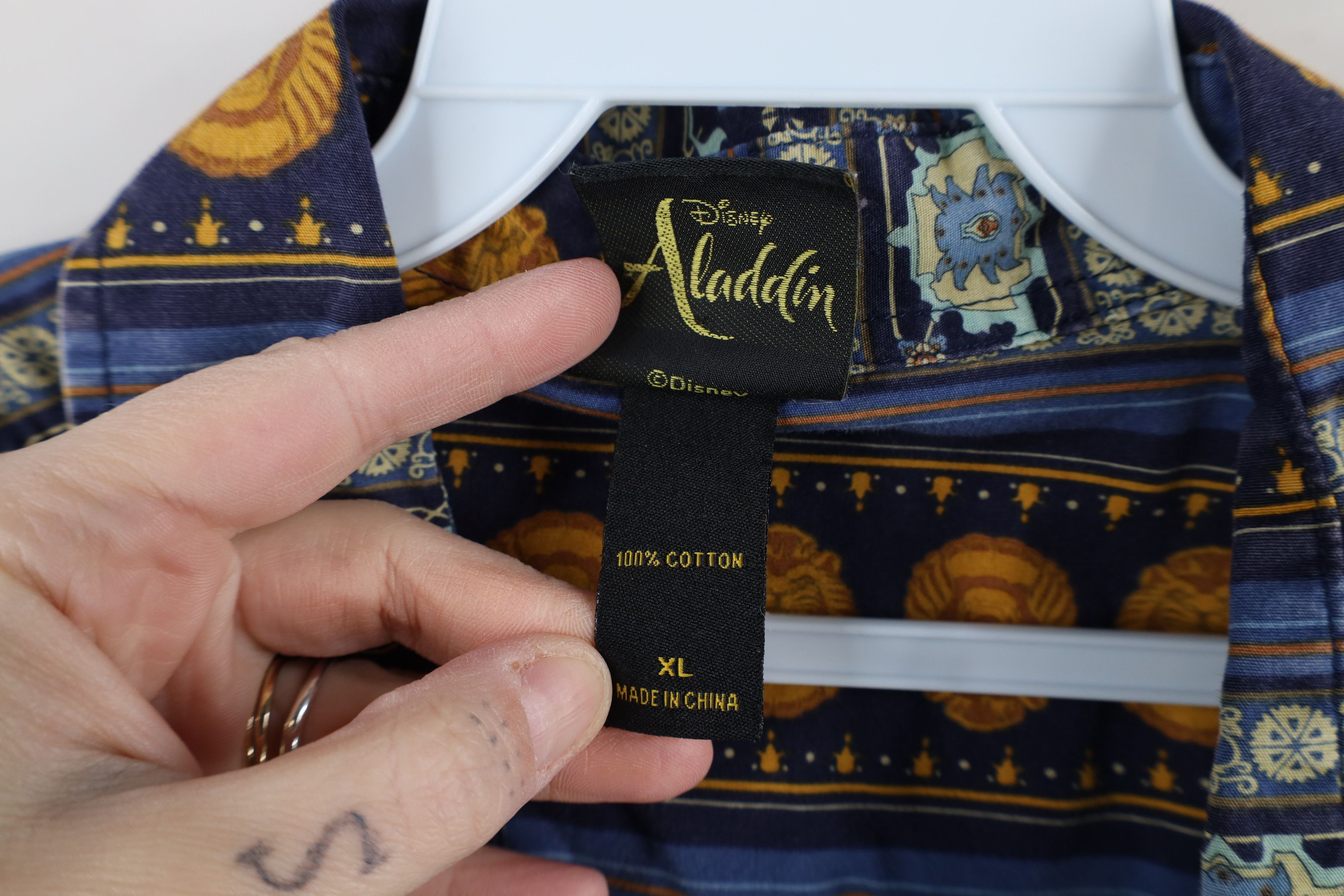 Disney × Vintage Vintage Y2K Disney Short Sleeve Collared Button Shirt Size US XL / EU 56 / 4 - 9 Thumbnail