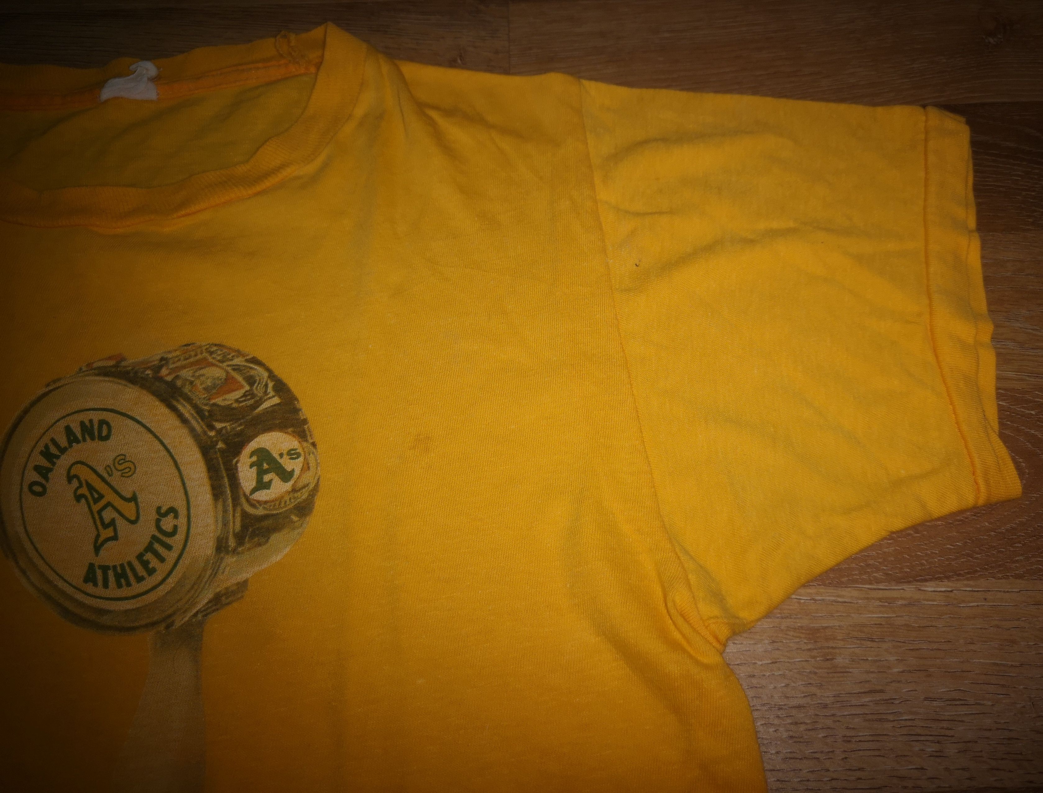 MLB × NFL × Vintage Vintage 80s Oakland A's Athletics Krazy George MLB T Shirt Size US S / EU 44-46 / 1 - 7 Thumbnail
