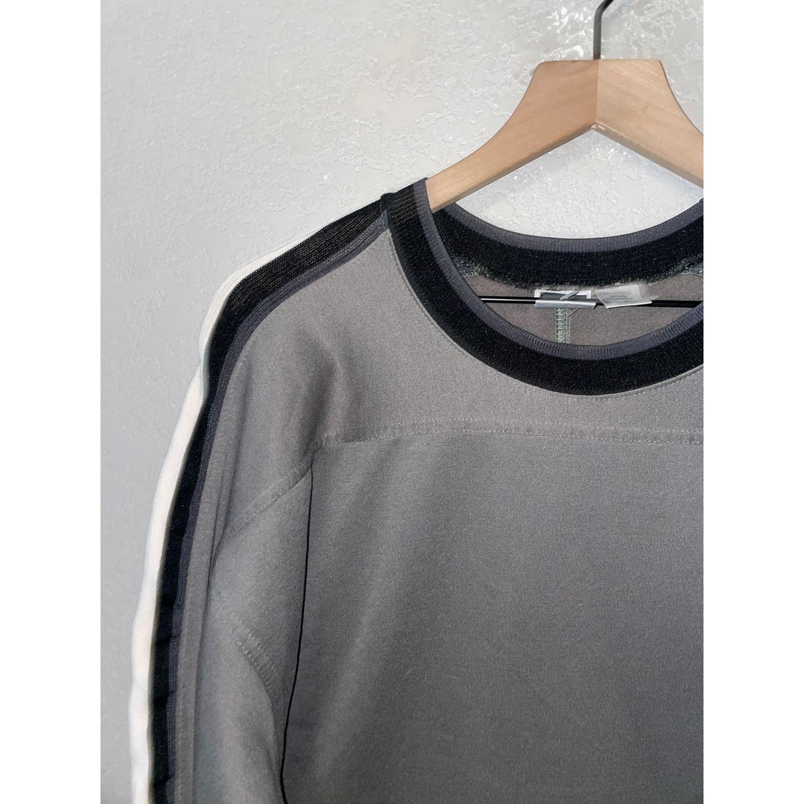 The North Face The North Face Gray Sweatshirt Striped VTG Ultra Wick Medium Size US M / EU 48-50 / 2 - 3 Thumbnail