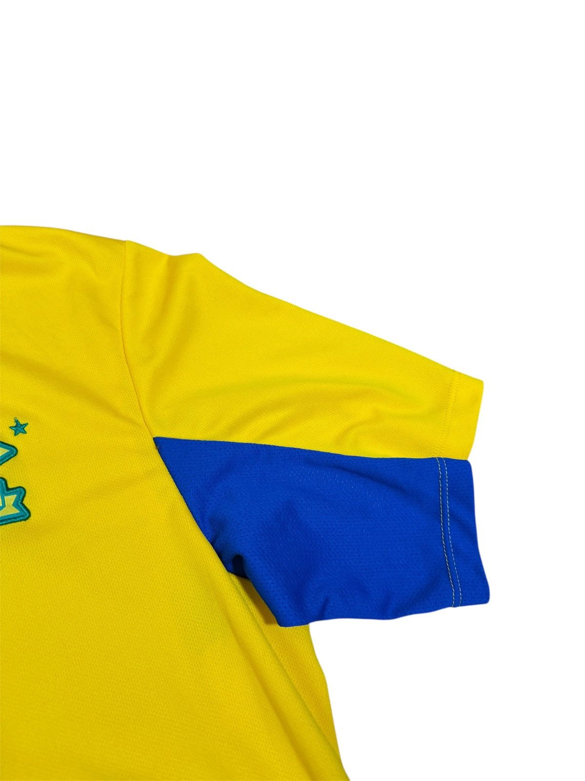 Umbro Umbro Brazil Jersey/Umbro Soccer Jersey/Brazil Soccer Jersey Size US L / EU 52-54 / 3 - 2 Thumbnail
