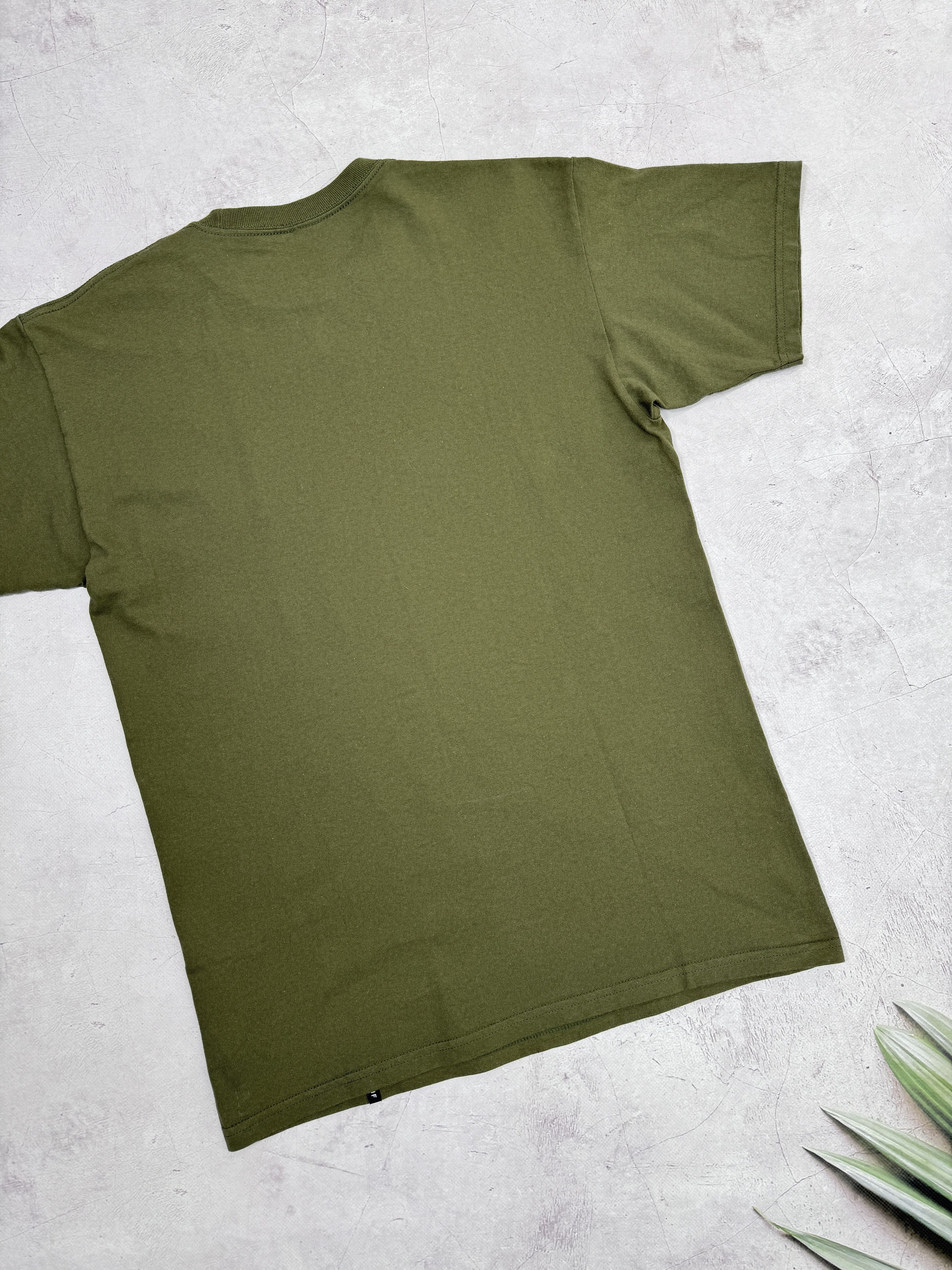 Huf Huf T-Shirt Front Logo Size US M / EU 48-50 / 2 - 11 Thumbnail