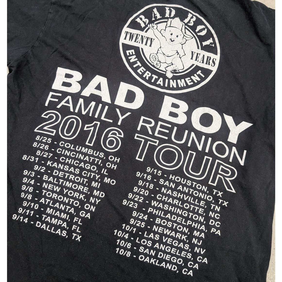 Band Tees × Vintage 2016 Bad Boy Family Reunion Tour parking lot boot t-shirt Size US L / EU 52-54 / 3 - 5 Thumbnail
